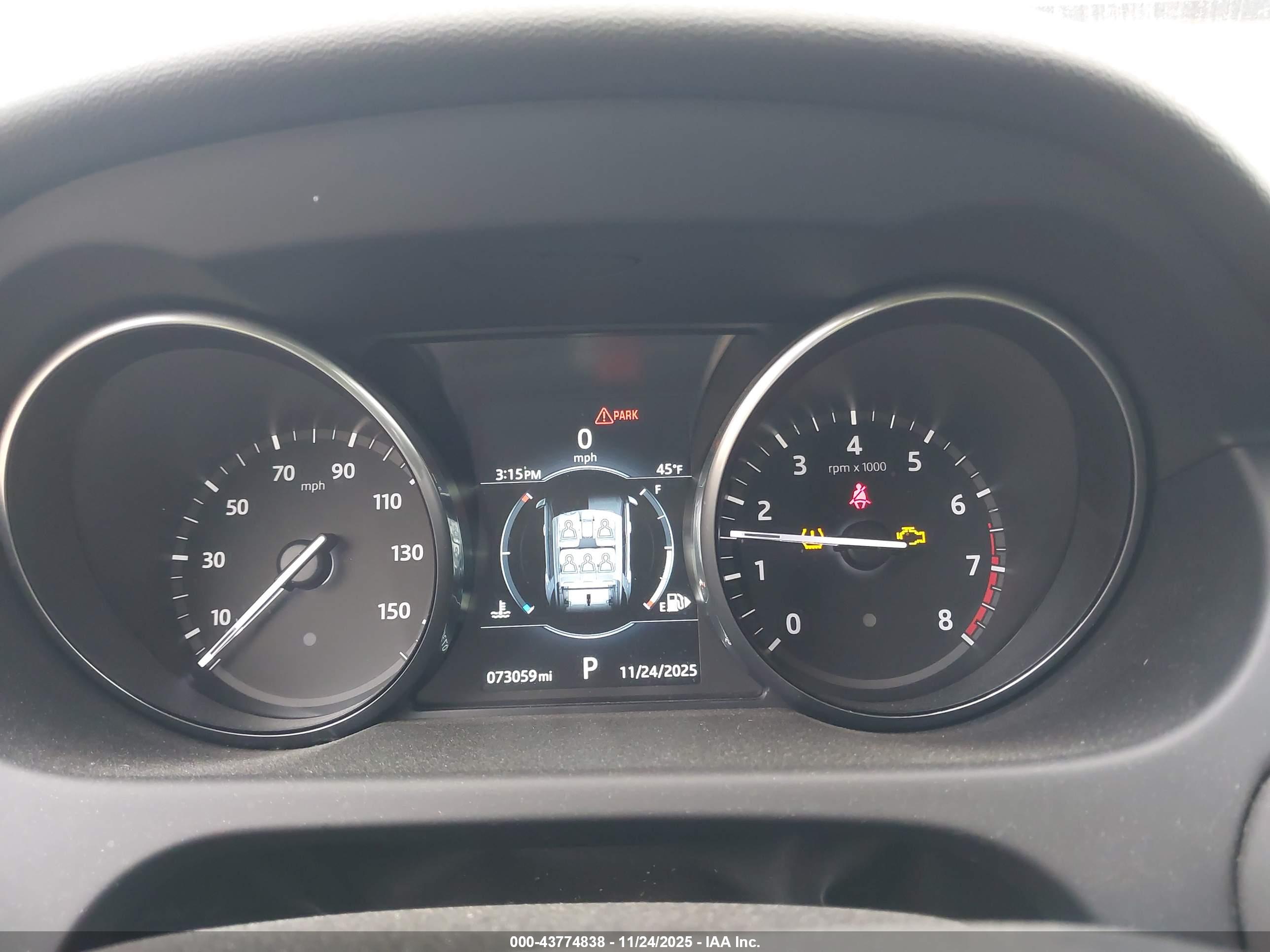 LAND ROVER image 7