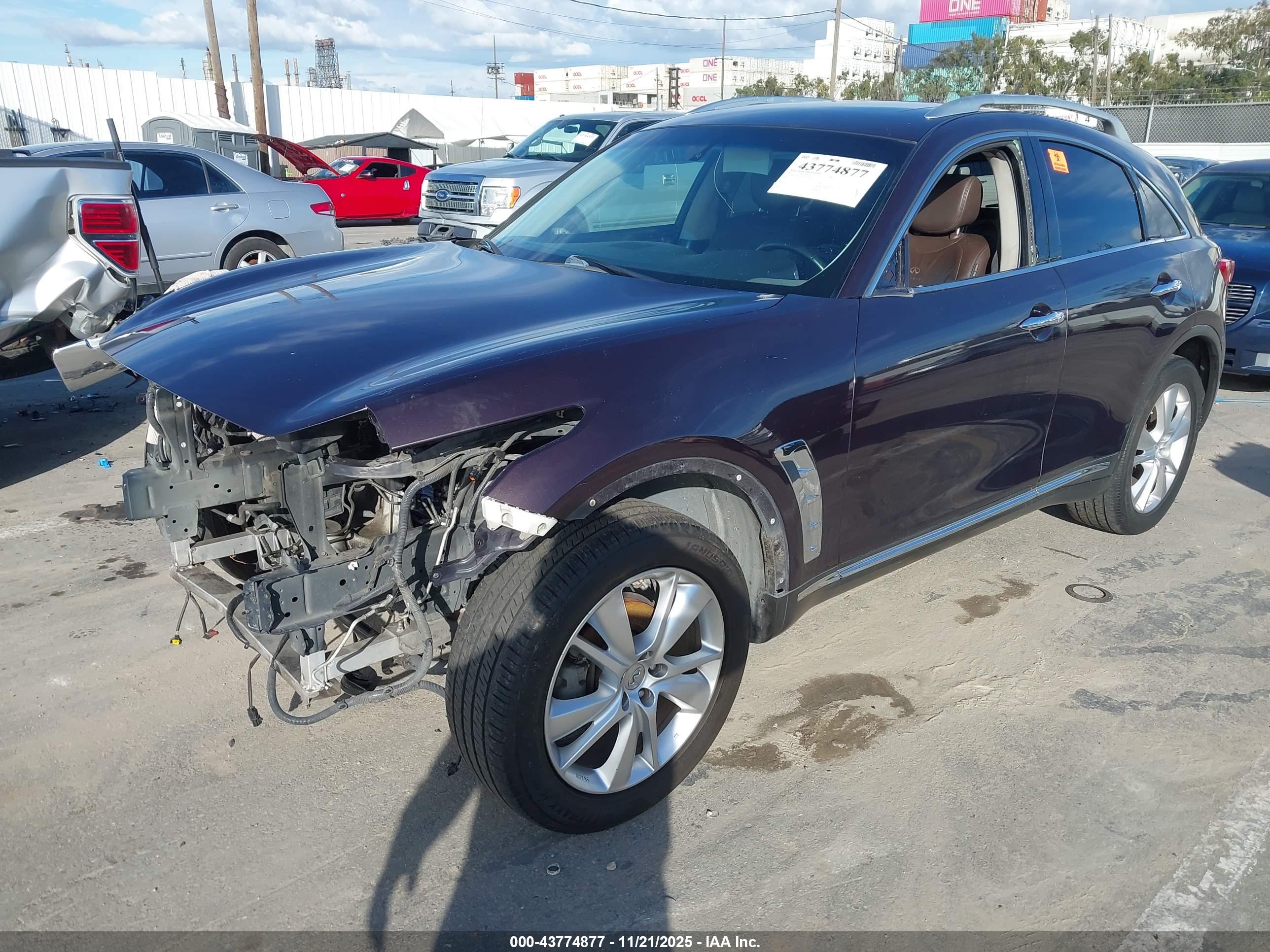 INFINITI FX35 image 2