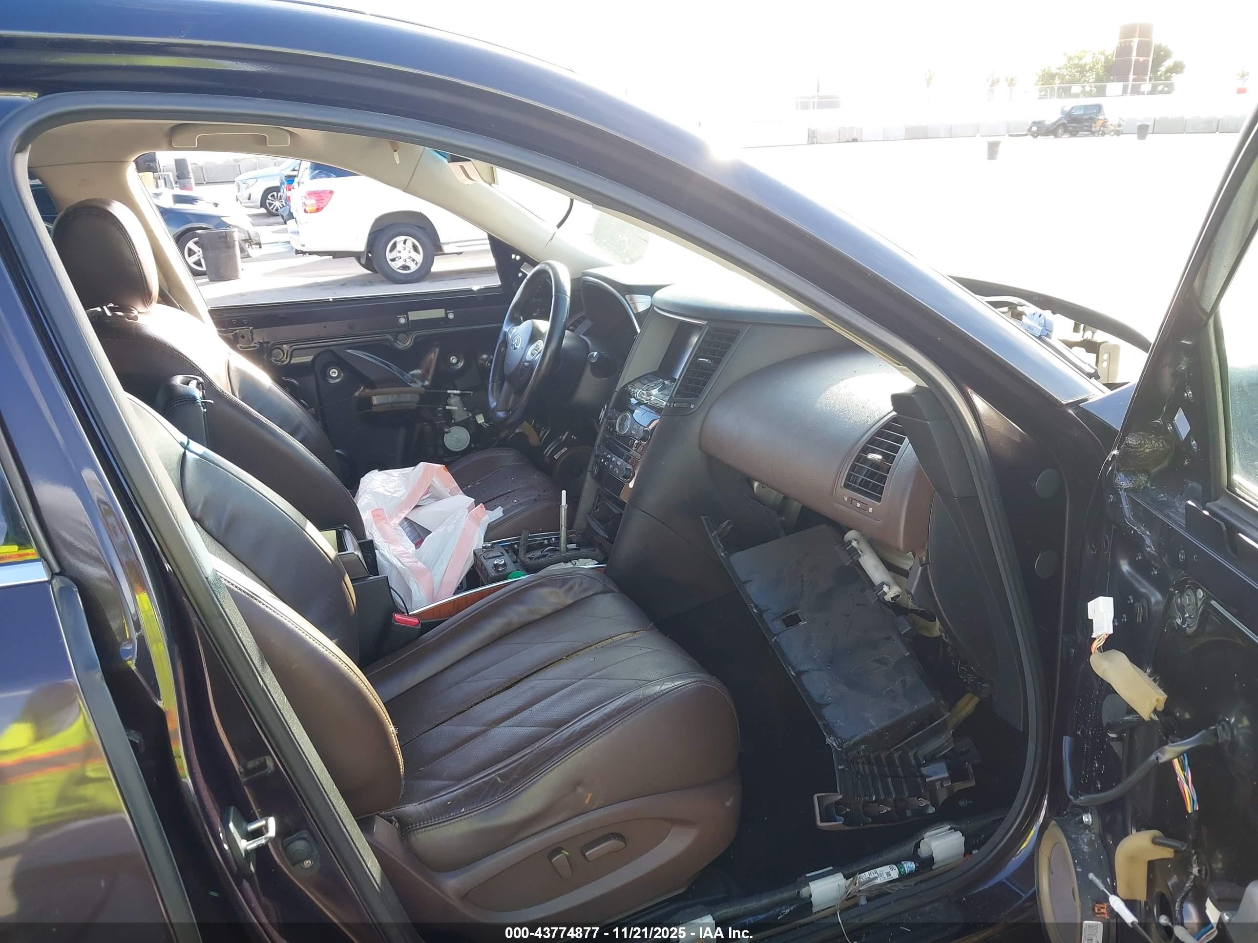 INFINITI FX35 image 5