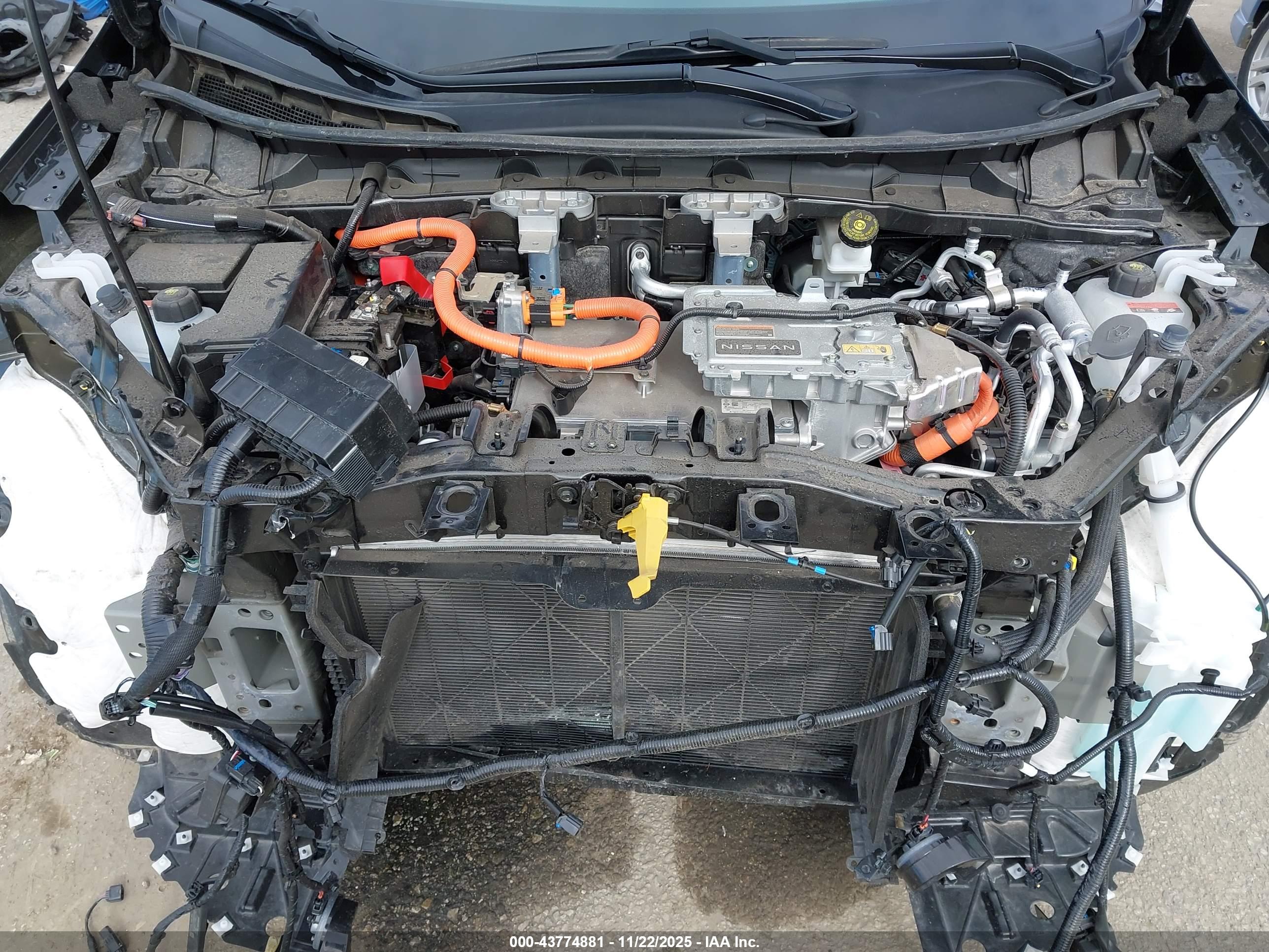 NISSAN ARIYA image 10