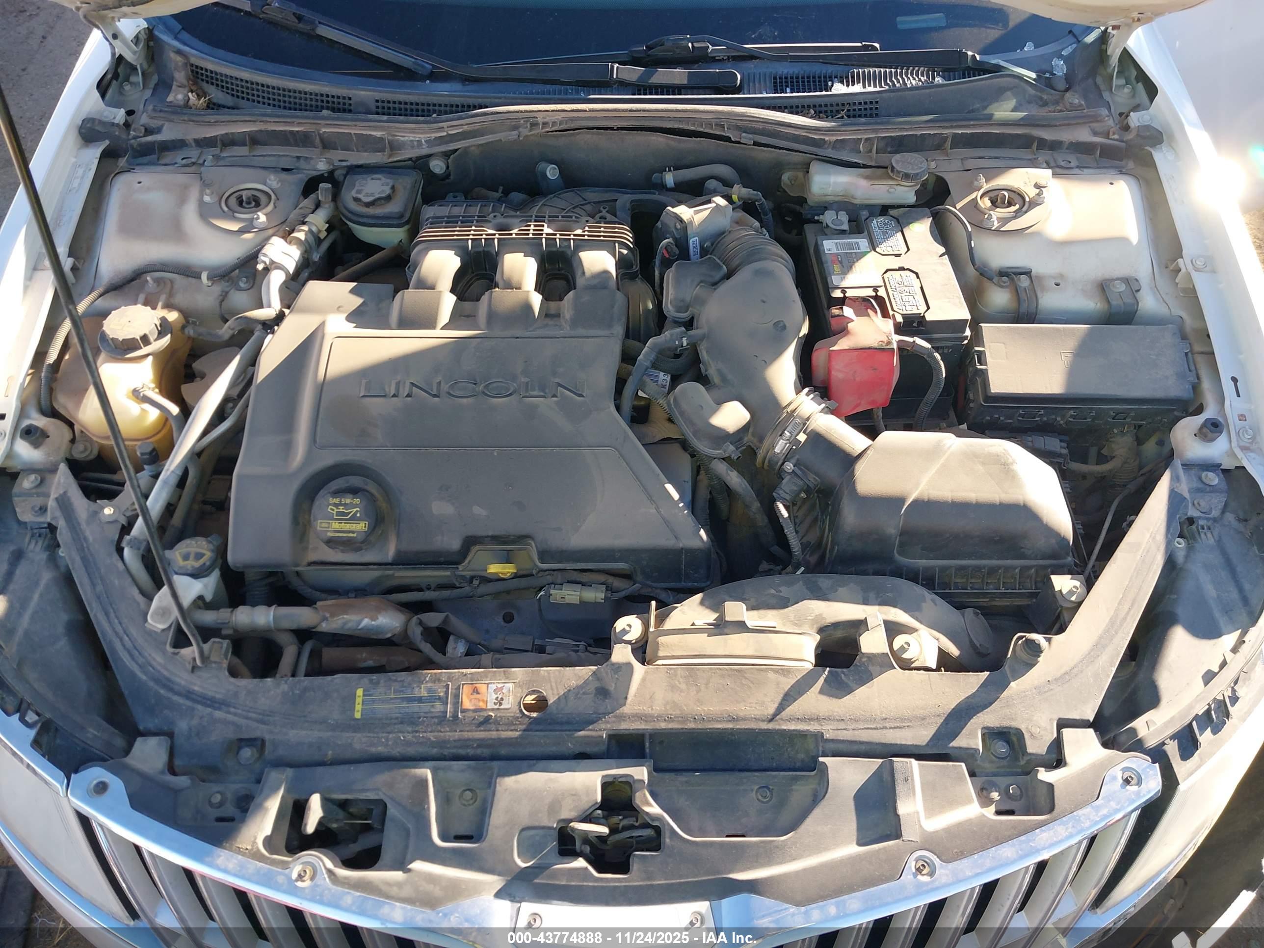 LINCOLN MKZ image 10
