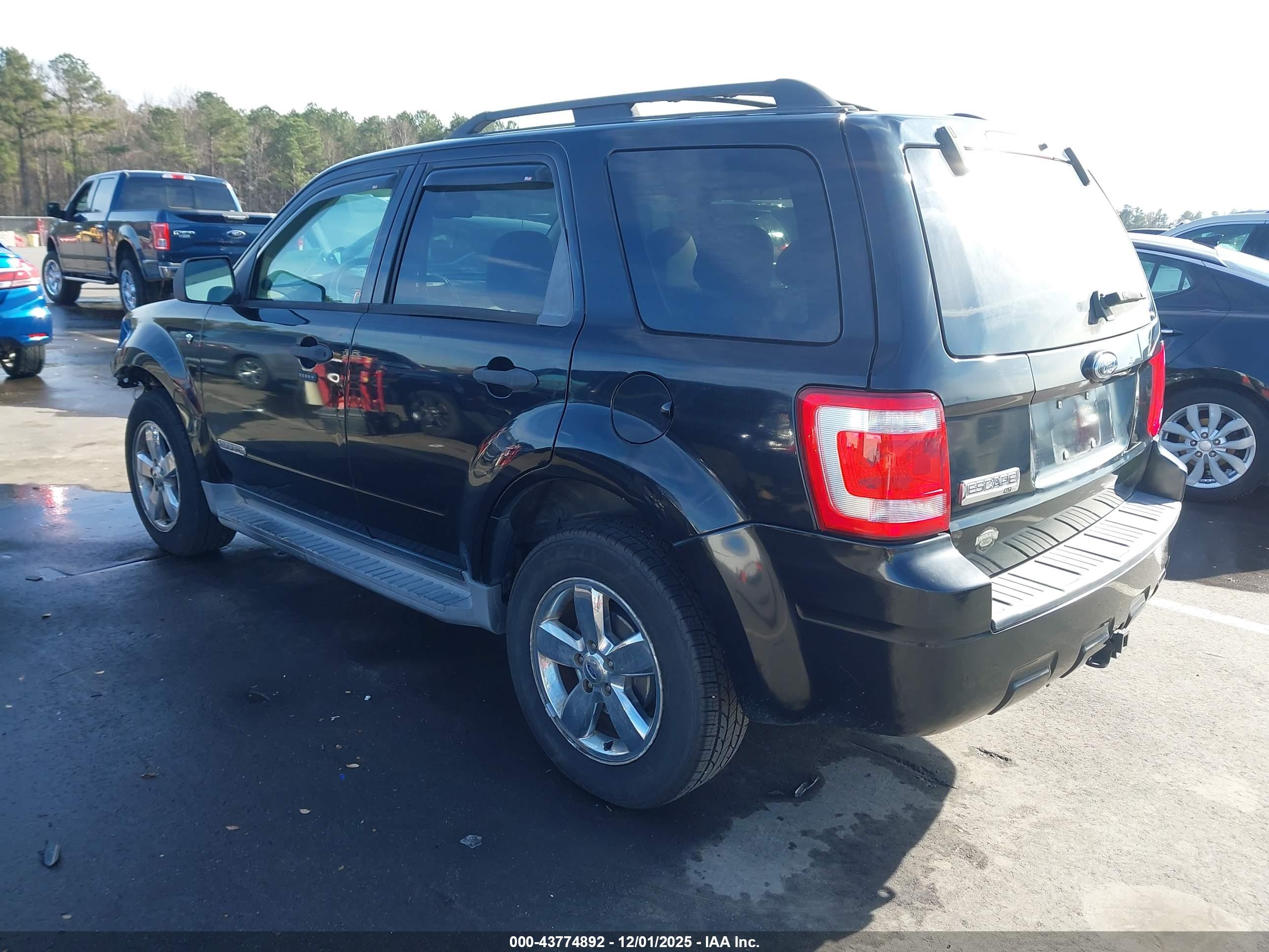 FORD ESCAPE image 3