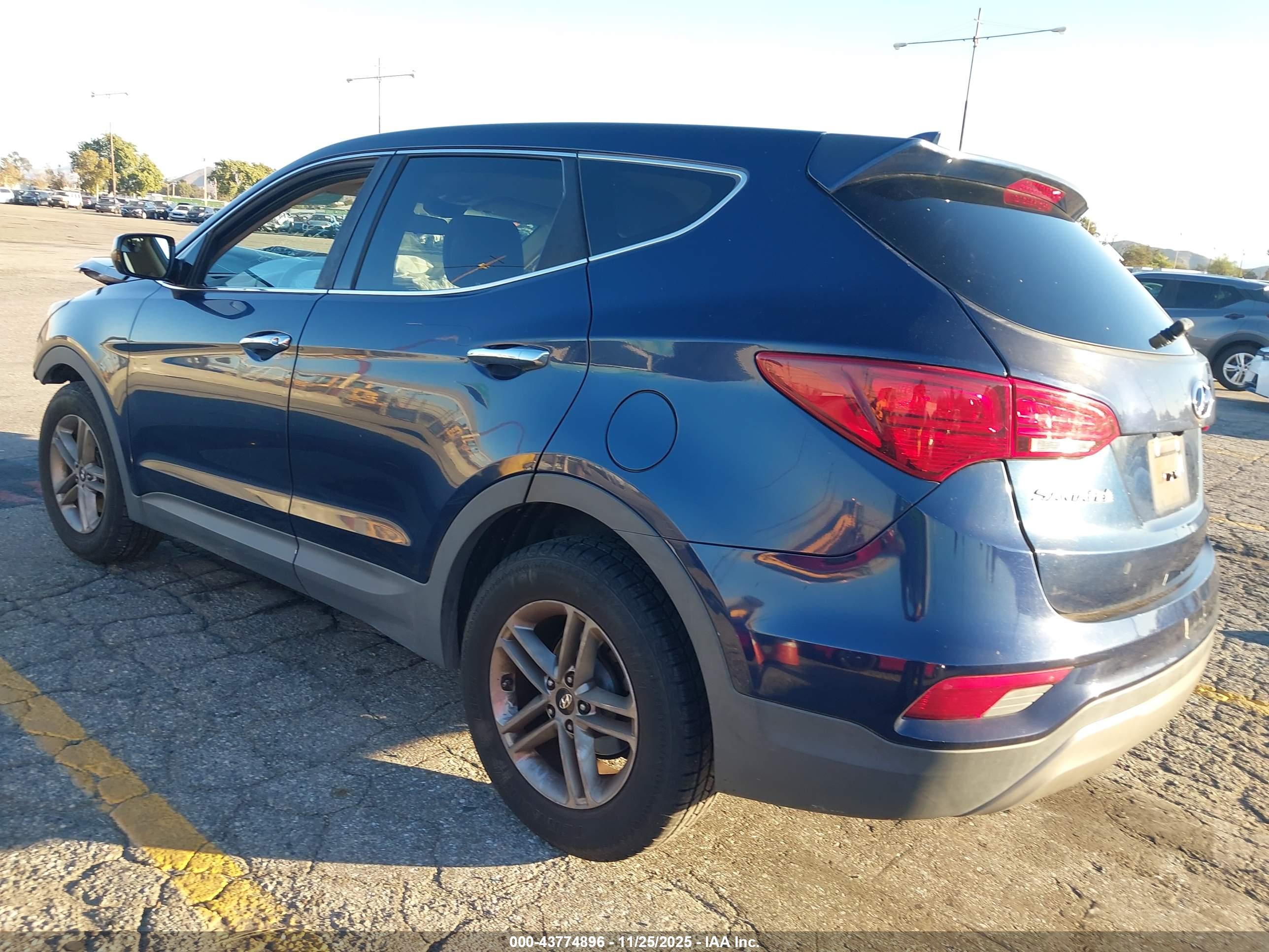 HYUNDAI SANTA image 3