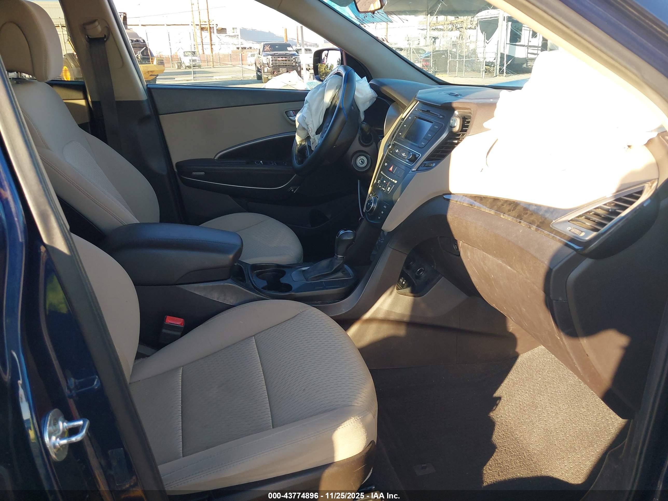 HYUNDAI SANTA image 5