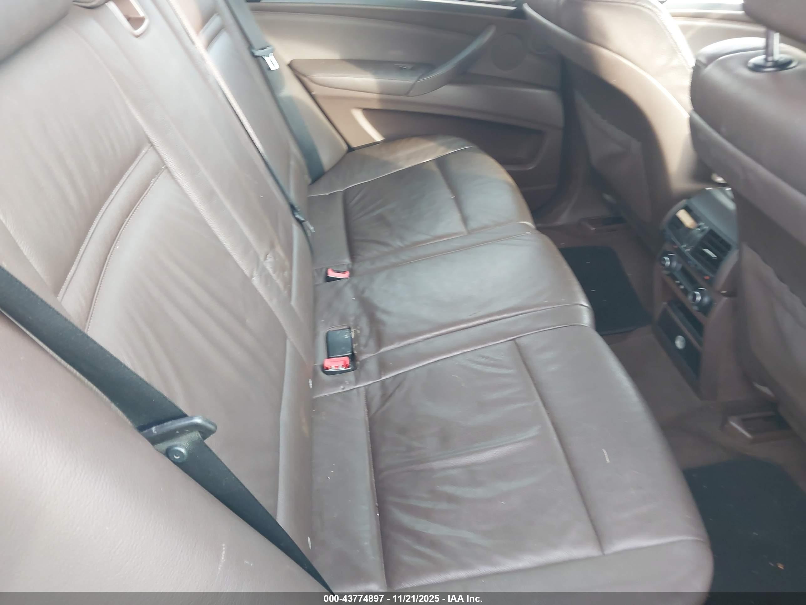 BMW X5 image 8