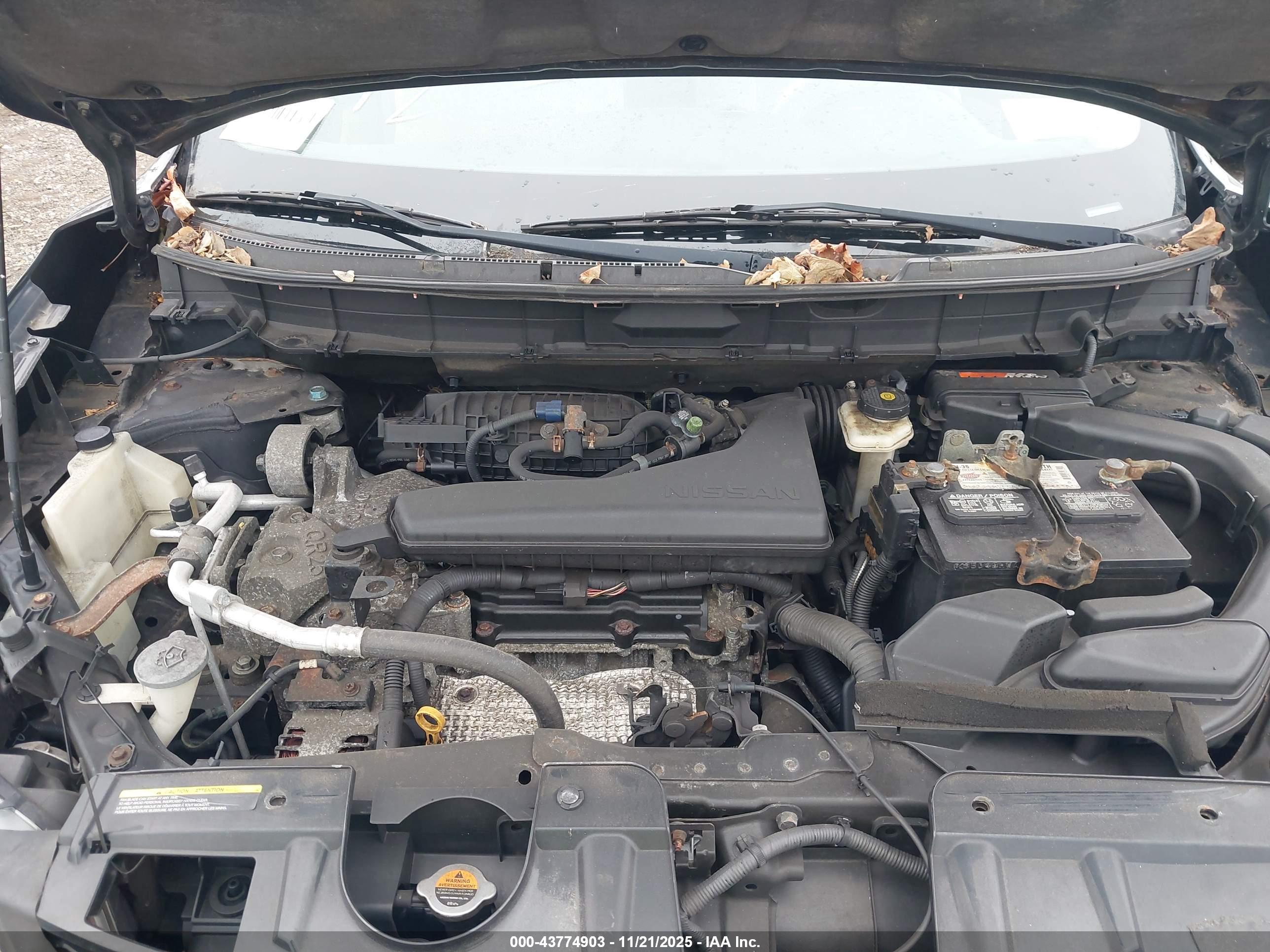 NISSAN ROGUE image 10