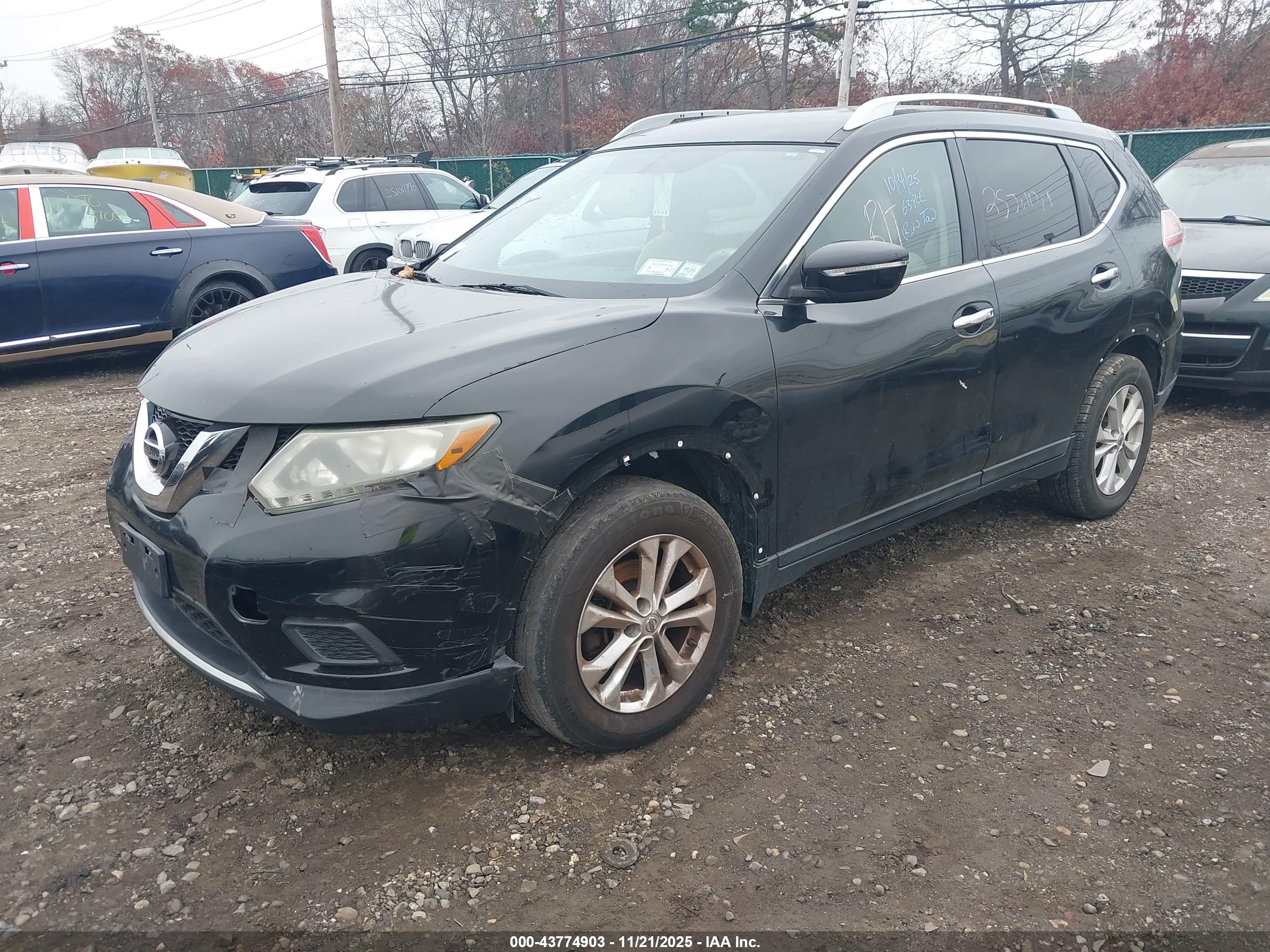 NISSAN ROGUE image 2