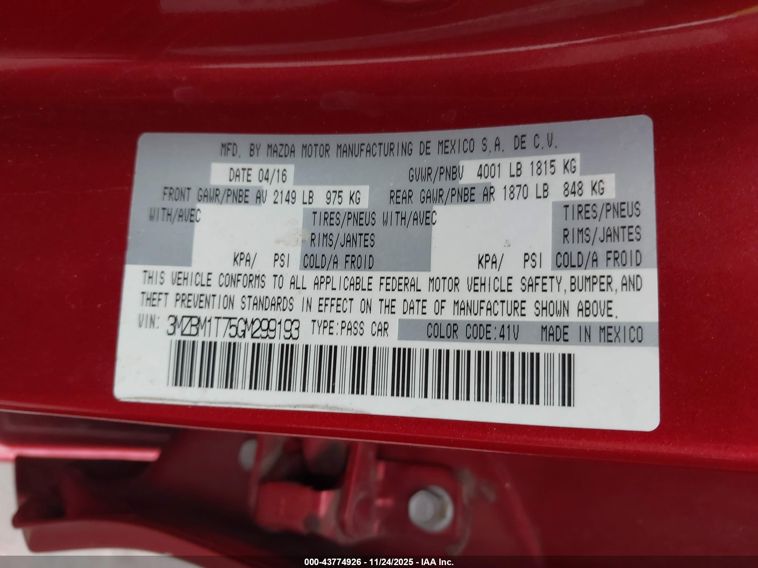 MAZDA MAZDA3 image 9