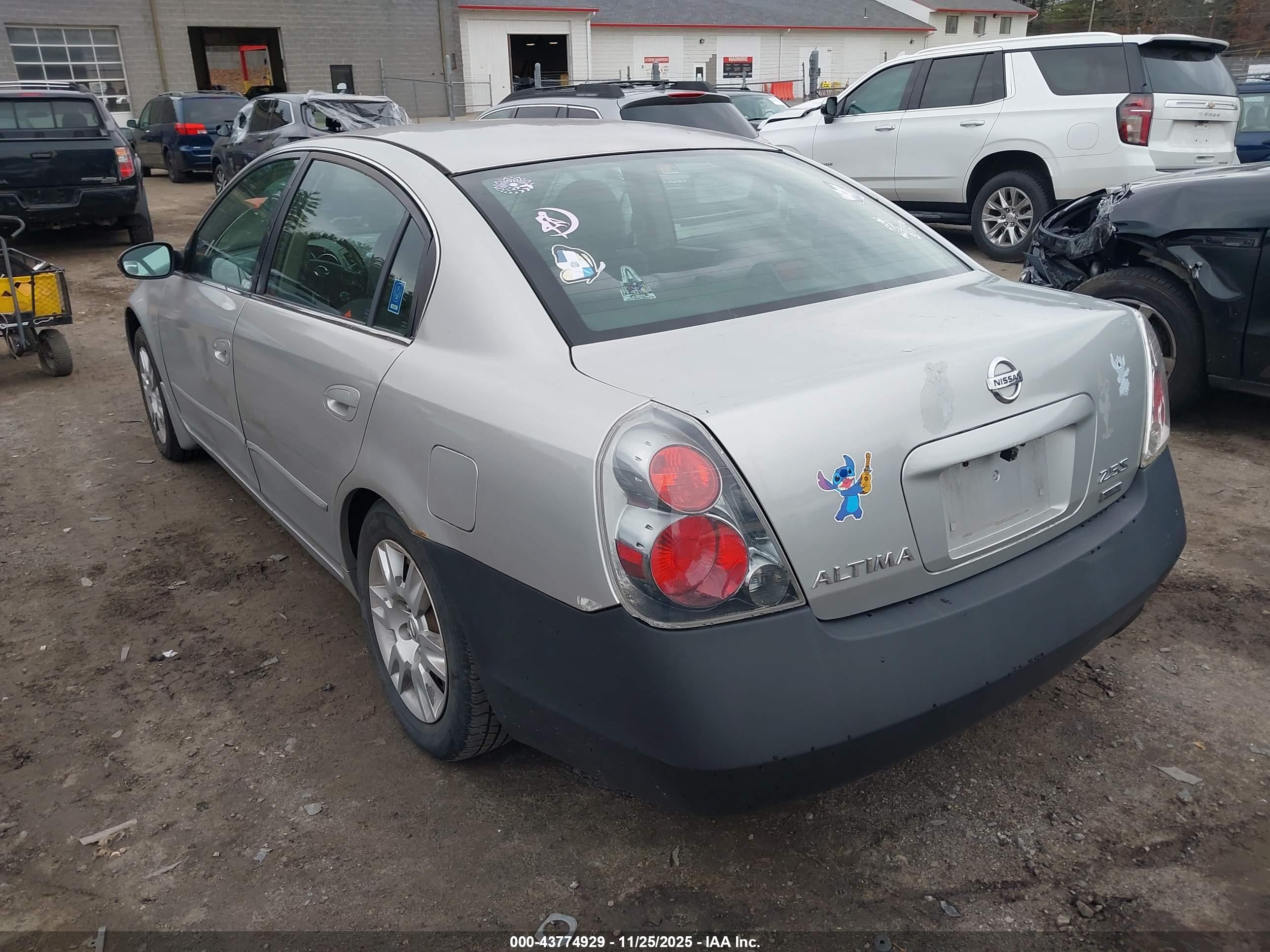 NISSAN ALTIMA image 3