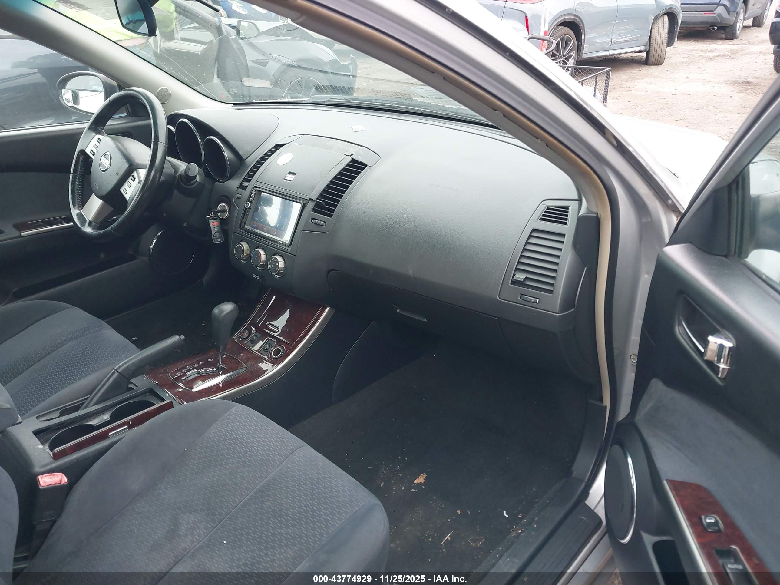 NISSAN ALTIMA image 5
