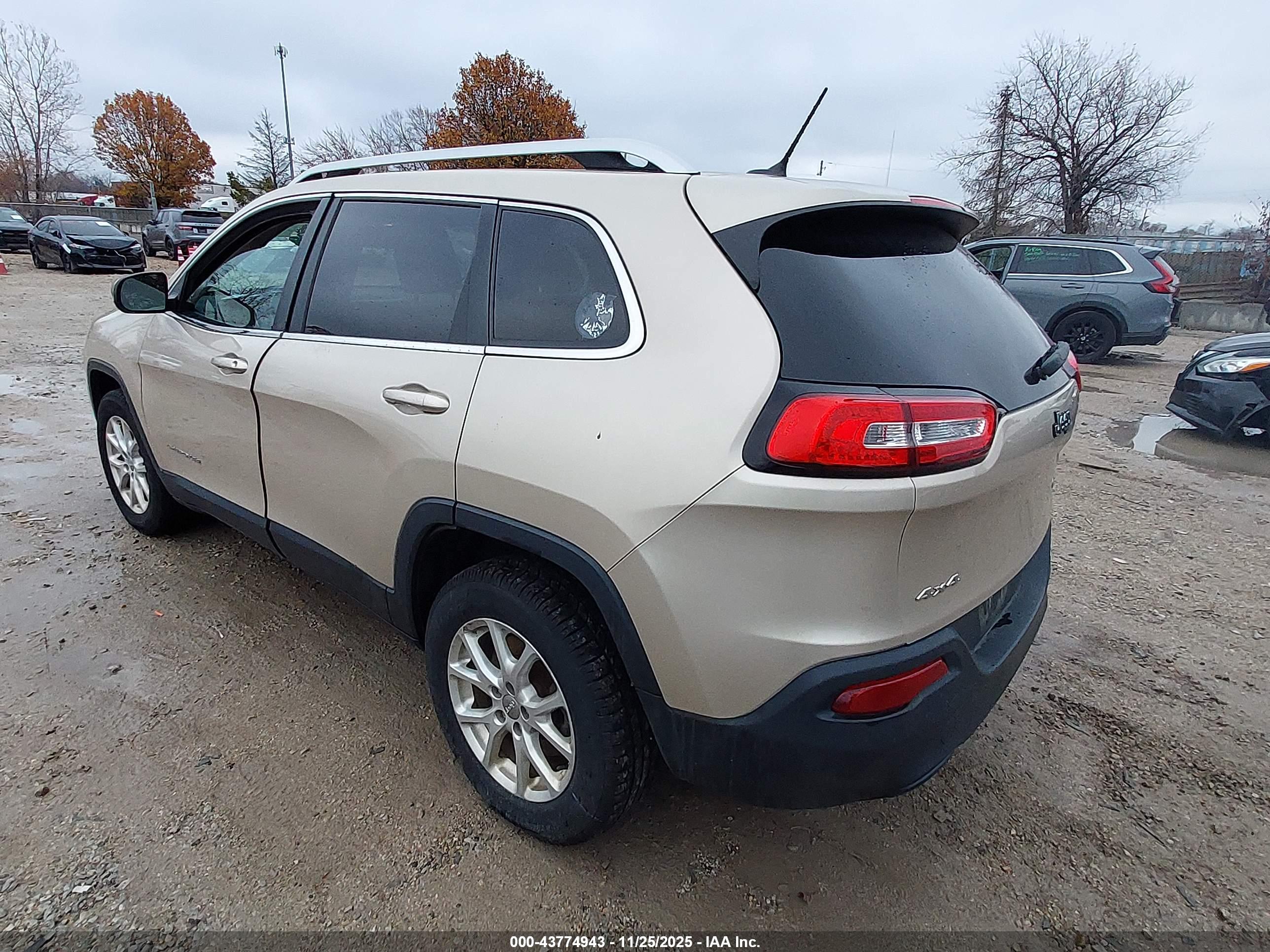 JEEP CHEROKEE image 3