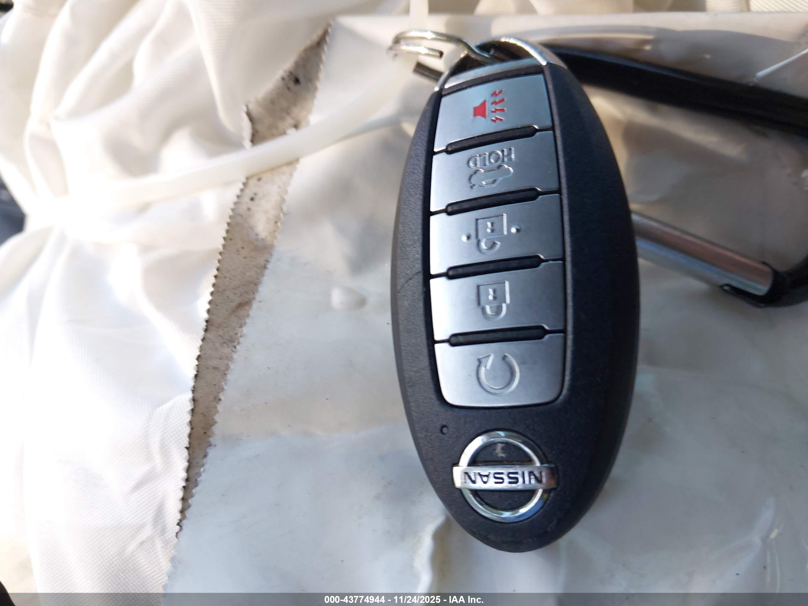 NISSAN SENTRA image 11