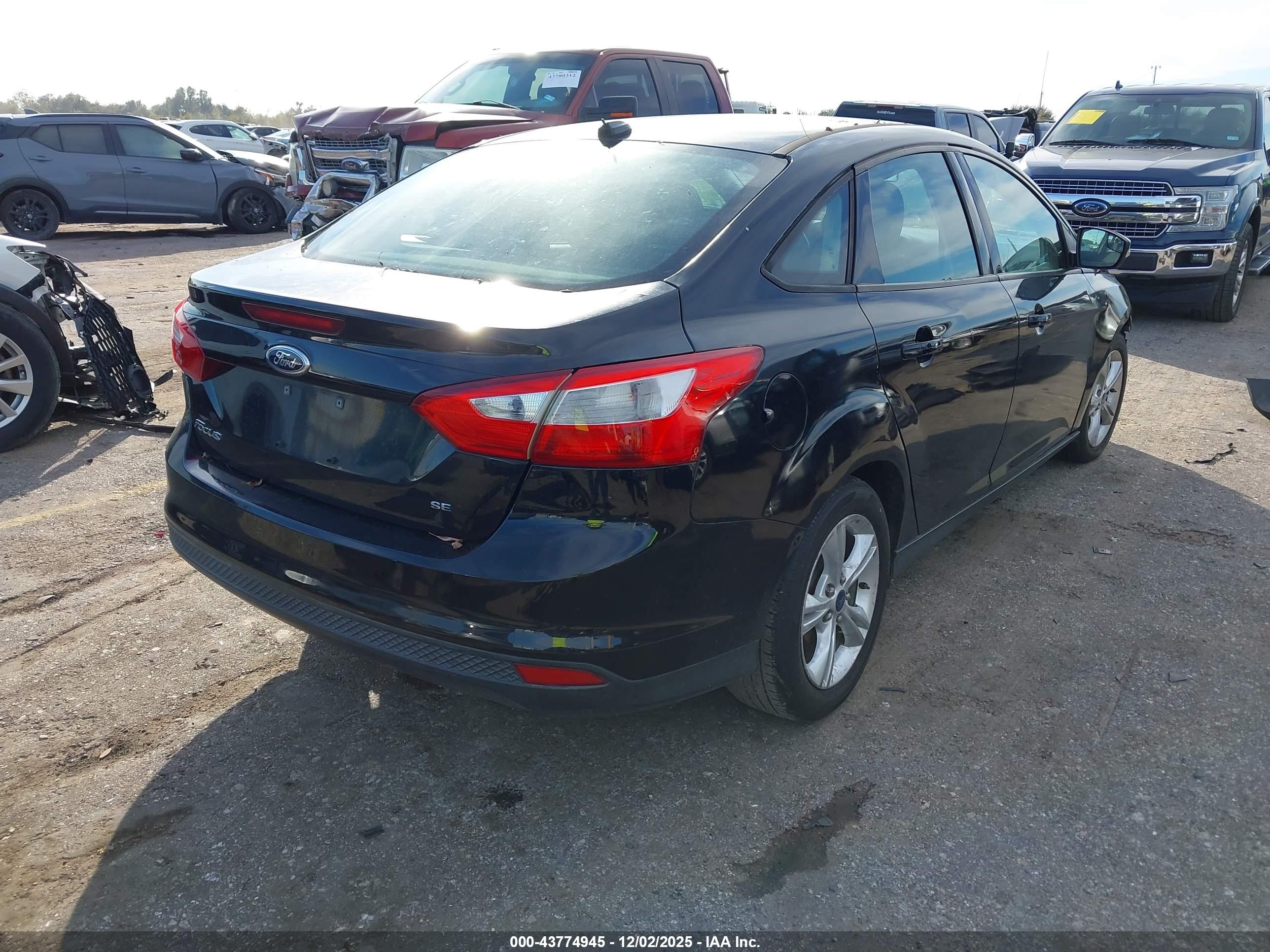 FORD FOCUS image 4