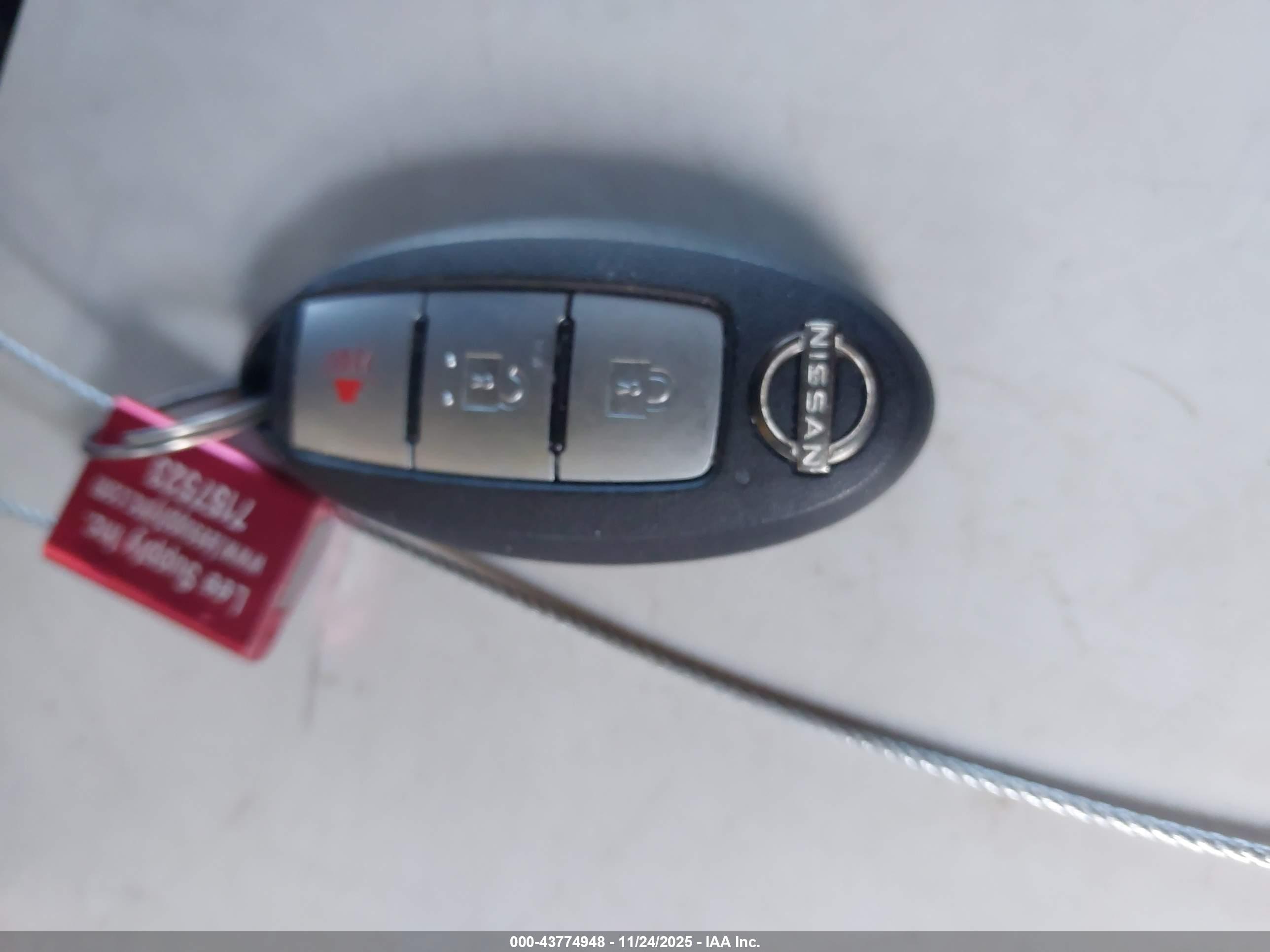 NISSAN KICKS image 11