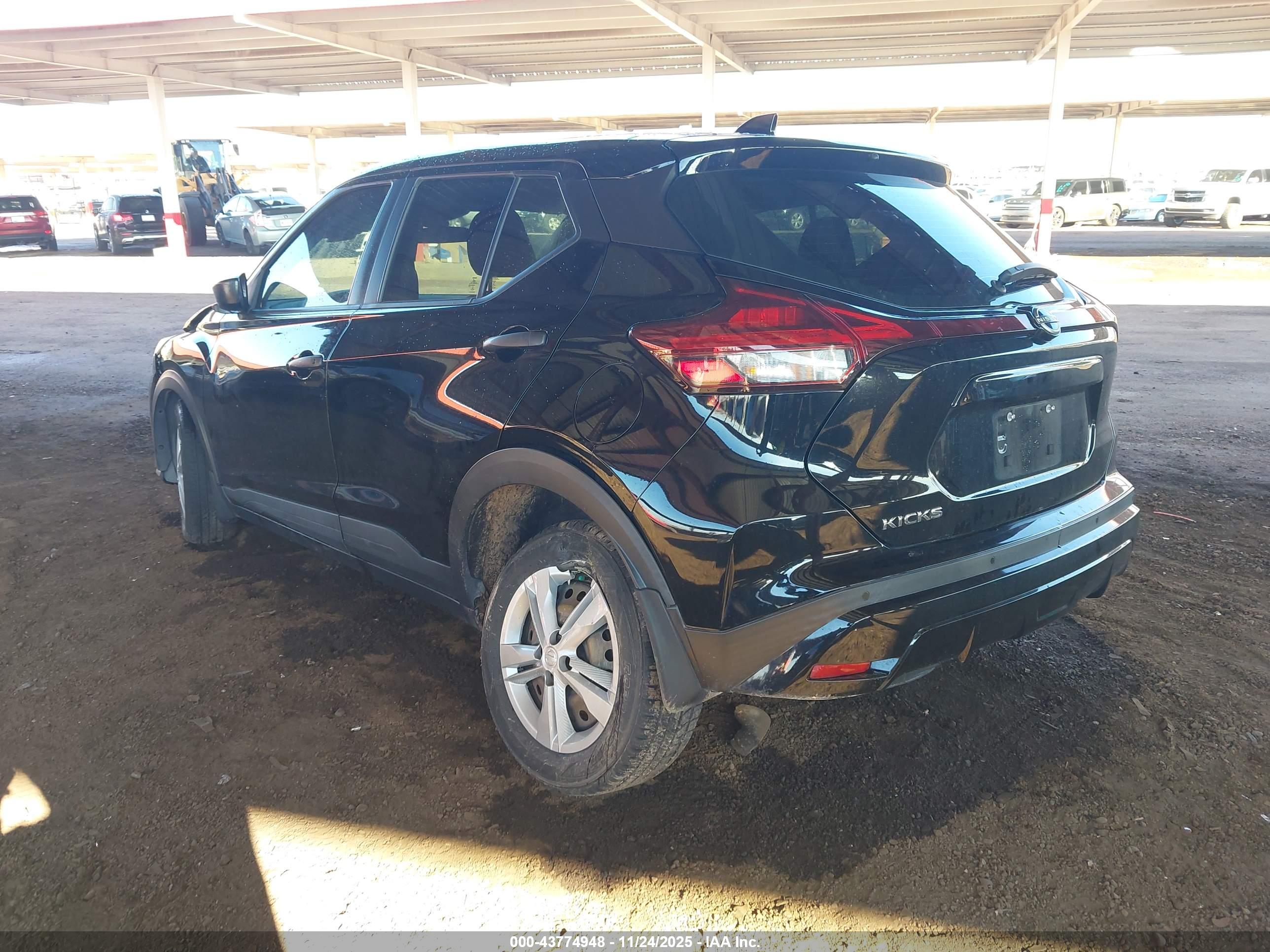 NISSAN KICKS image 3