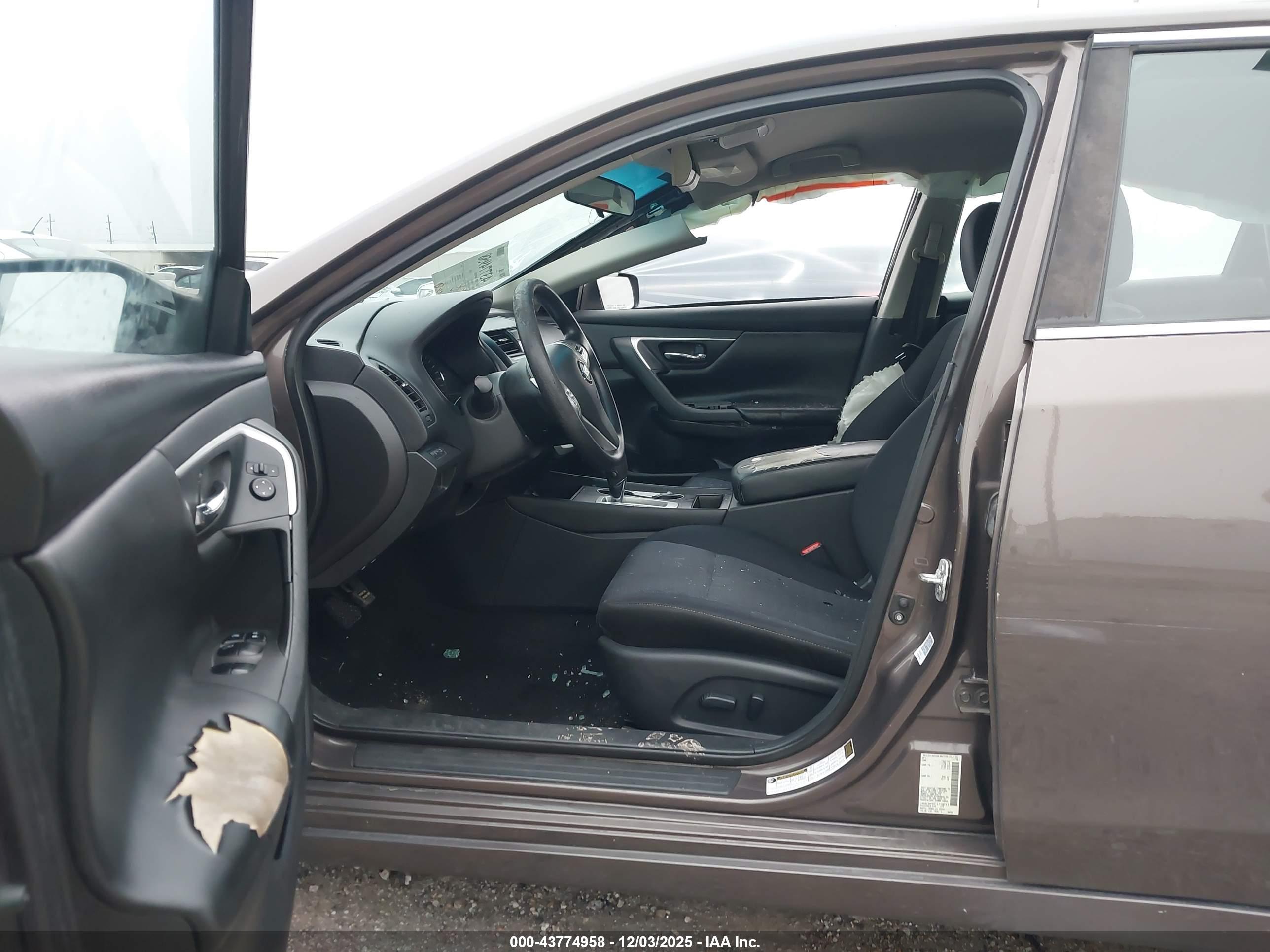 NISSAN ALTIMA image 5