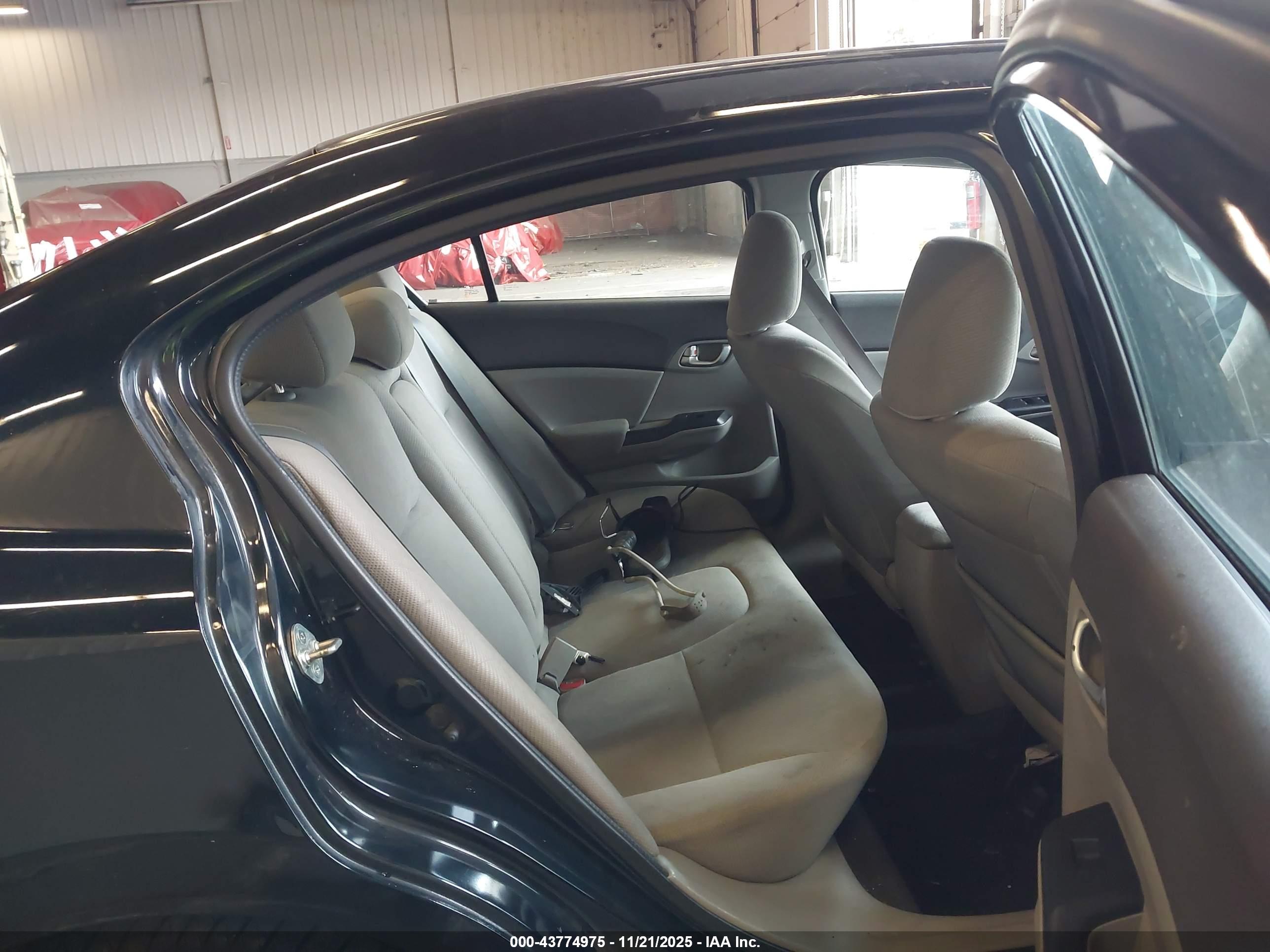 HONDA CIVIC image 8