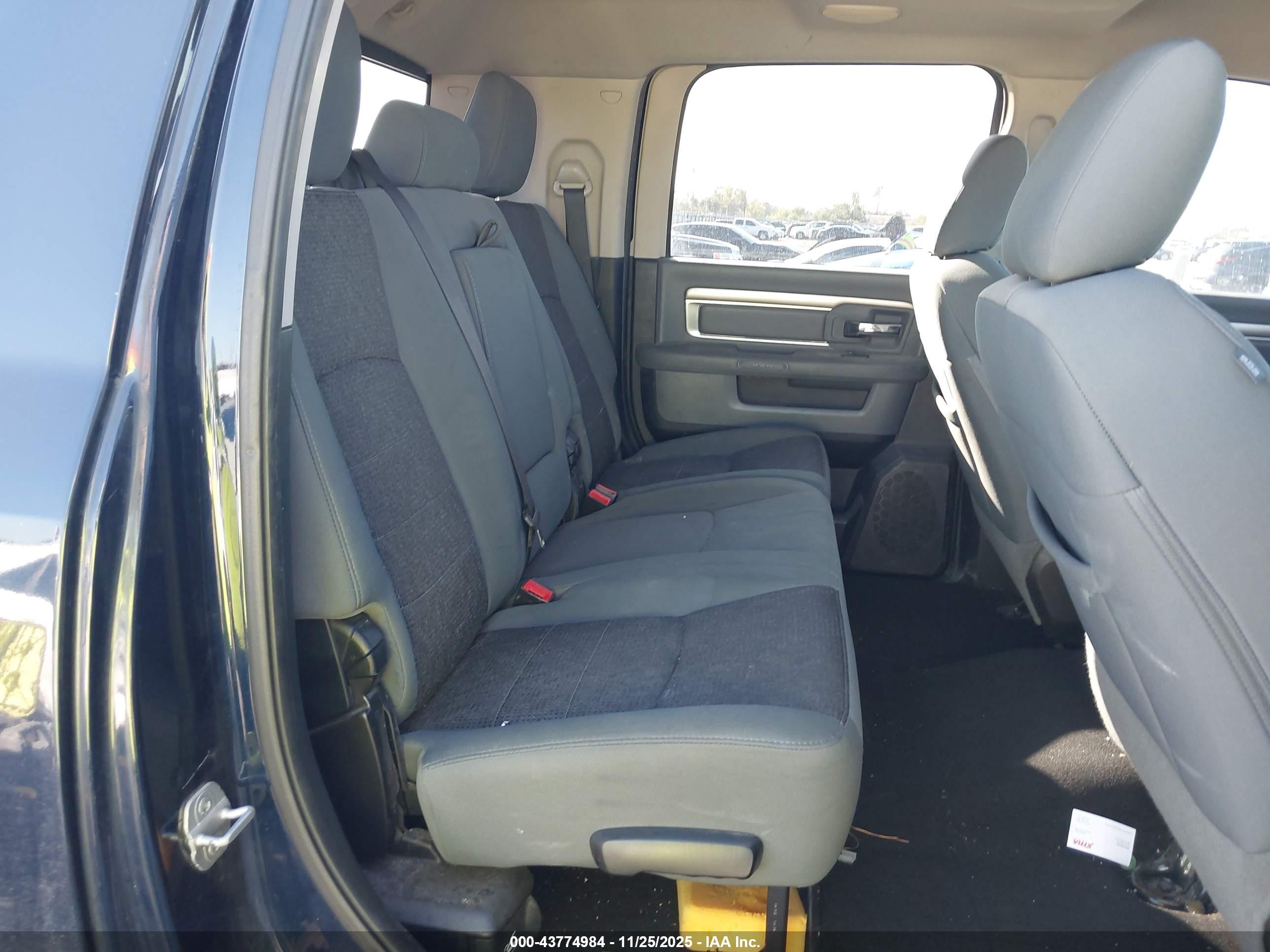 RAM 2500 image 8