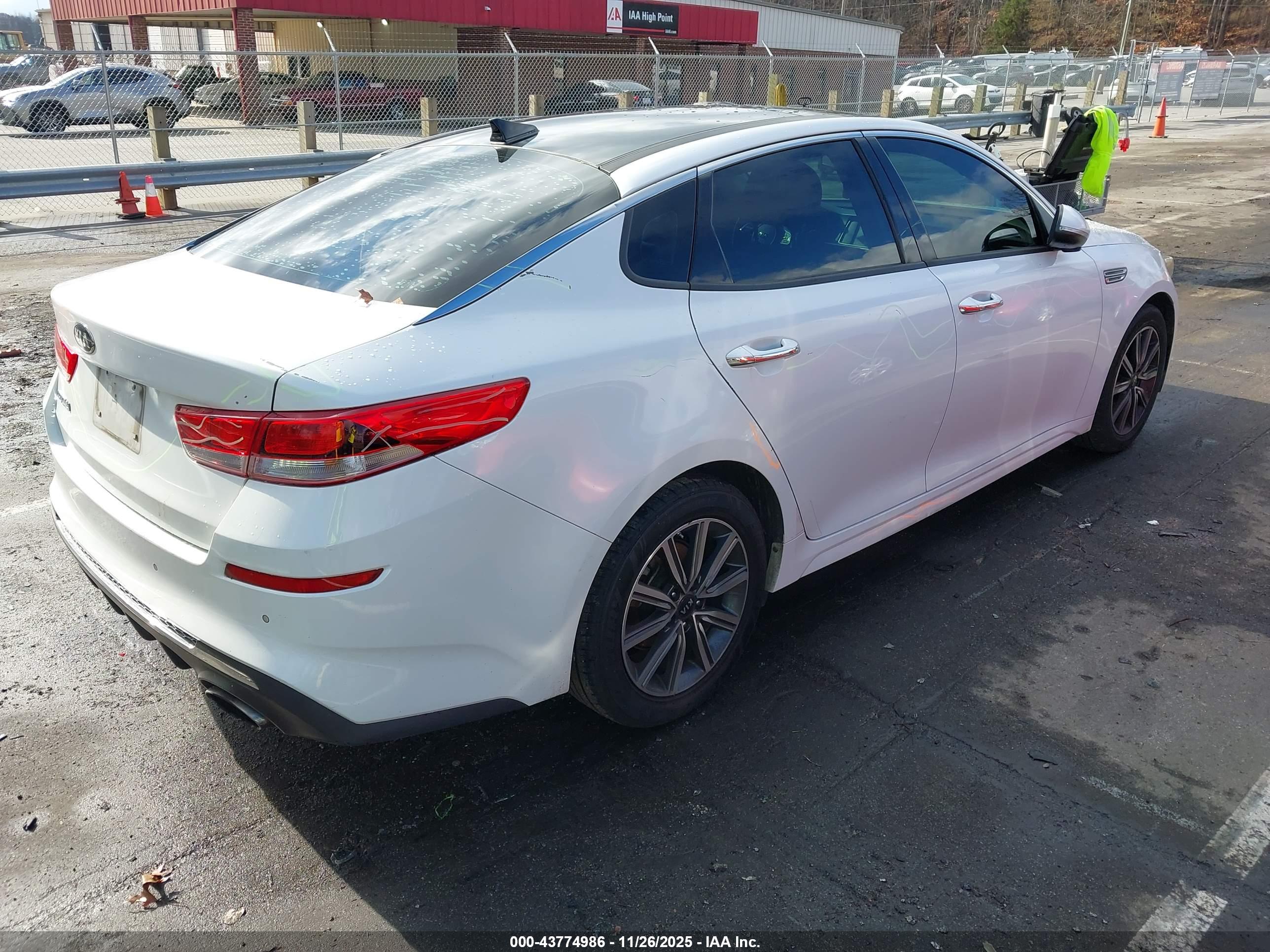 KIA OPTIMA image 4