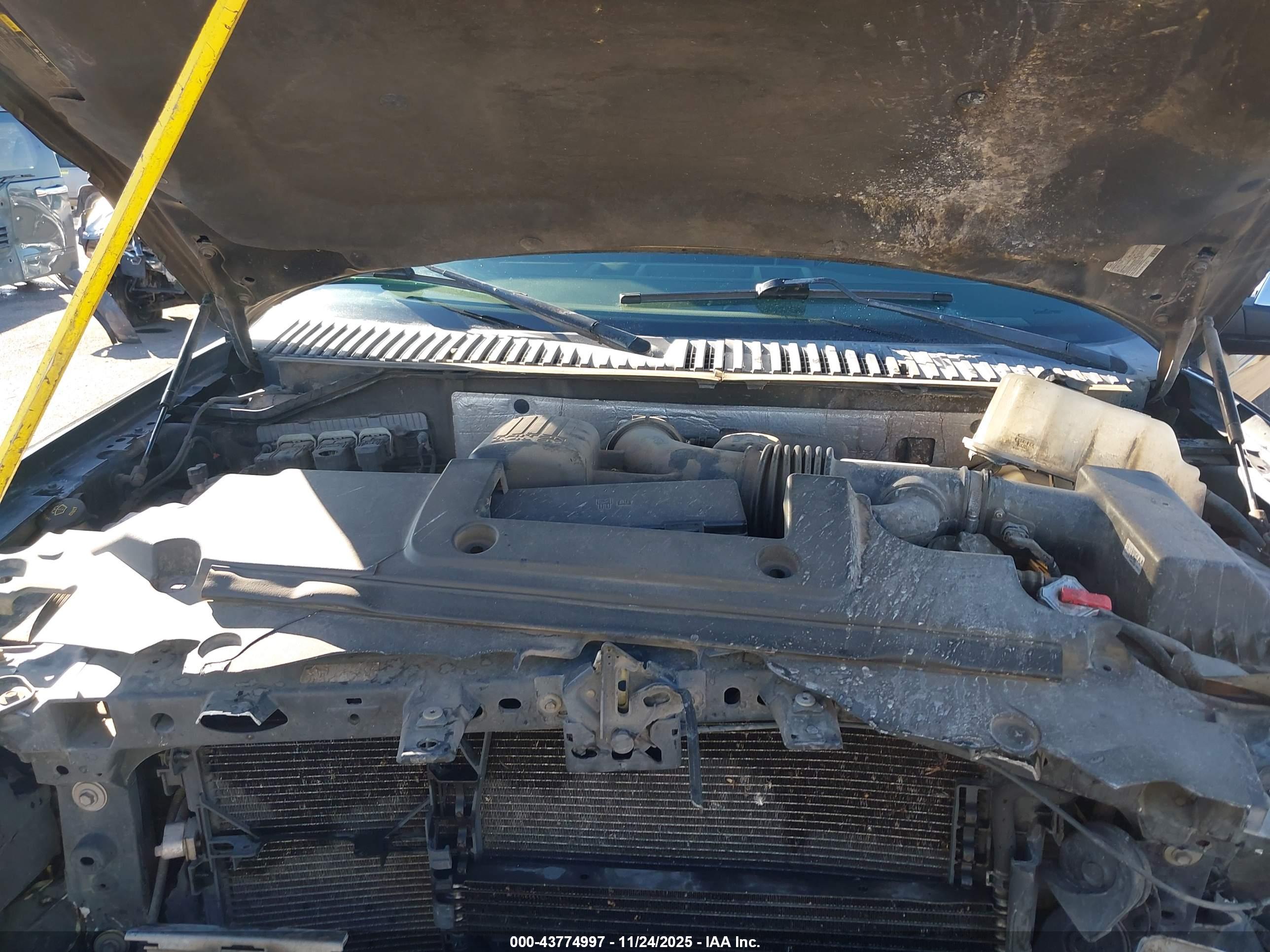 FORD EXPEDITION image 10