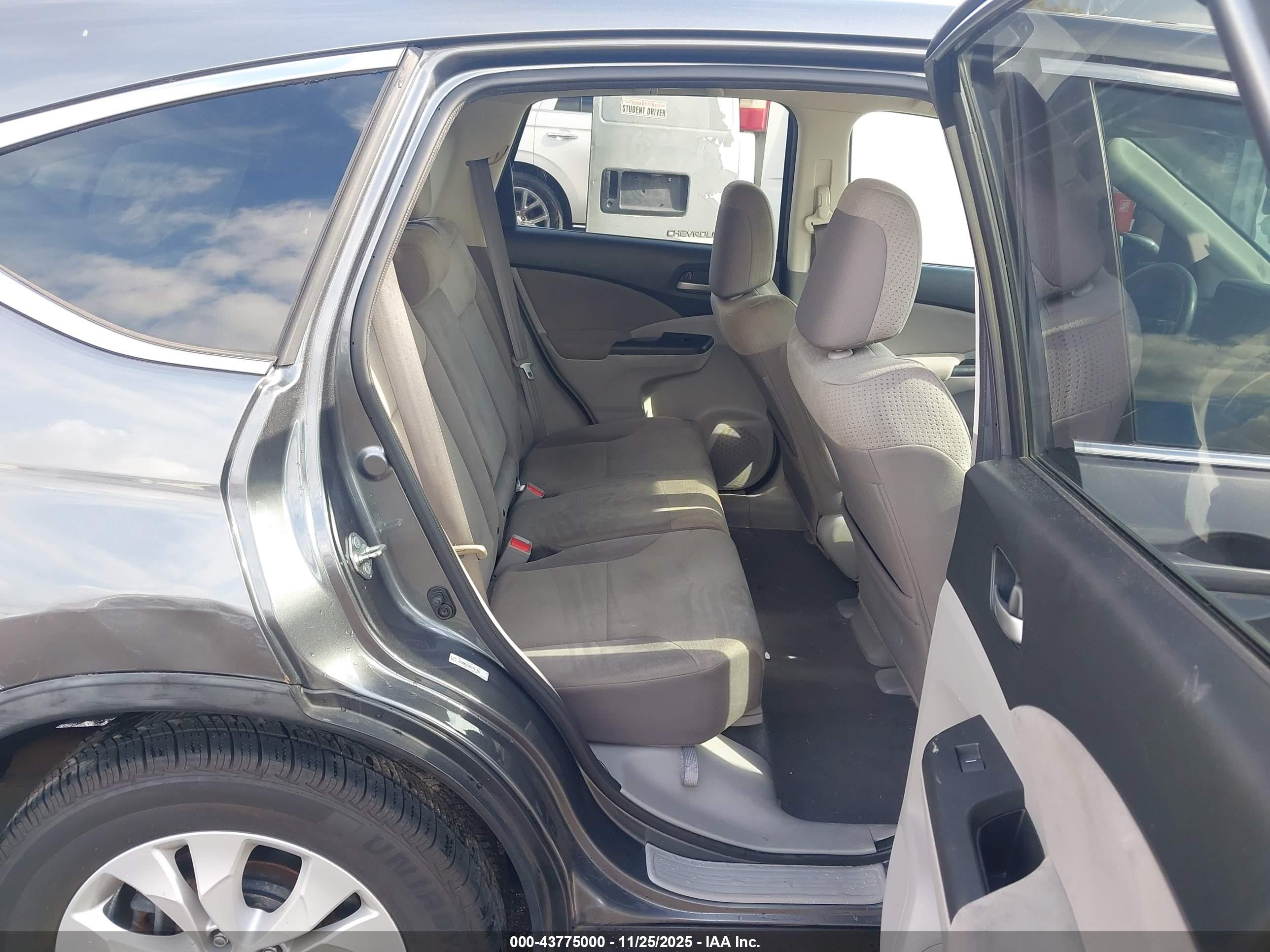 HONDA CR-V image 8