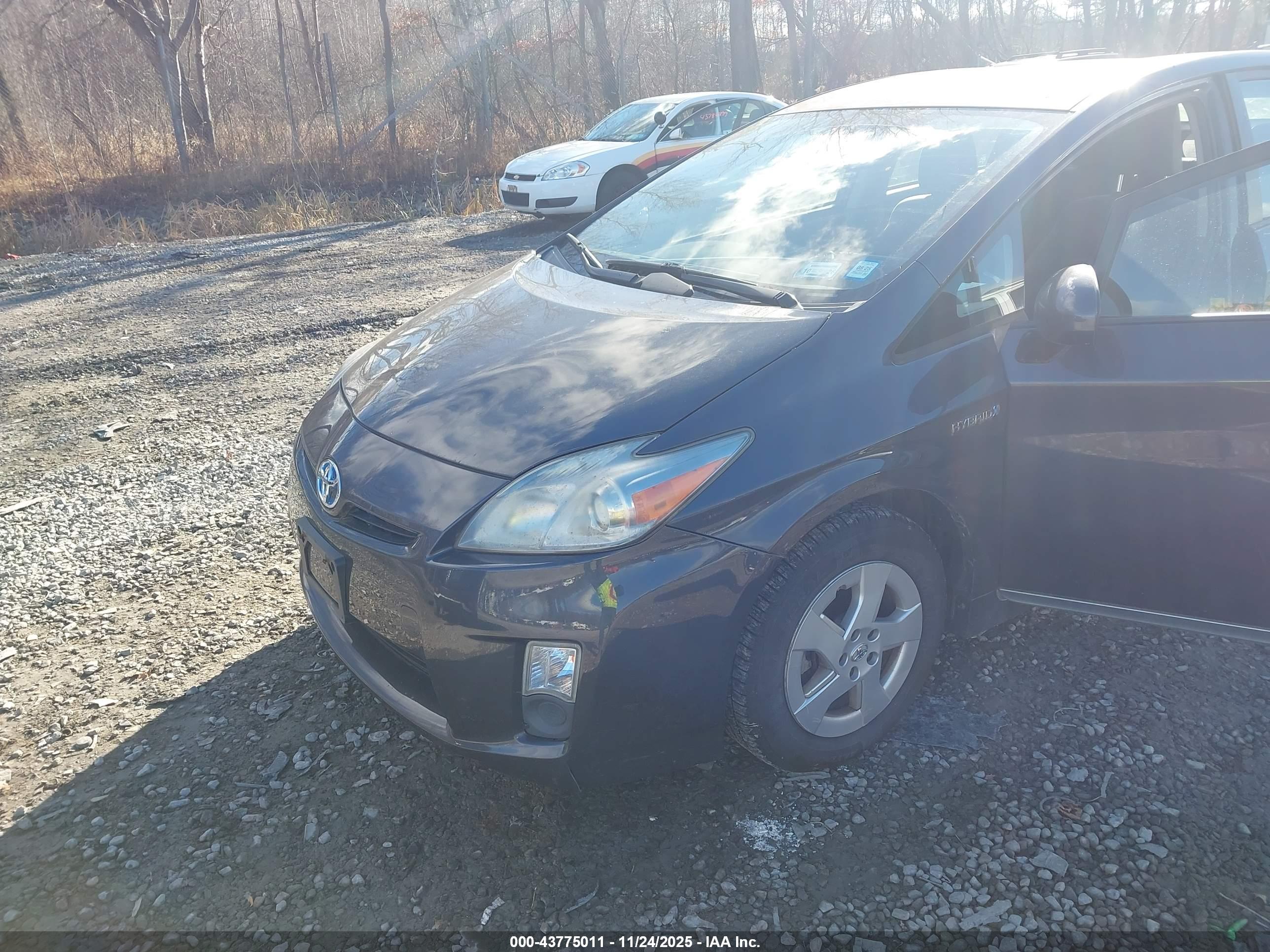 TOYOTA PRIUS image 6