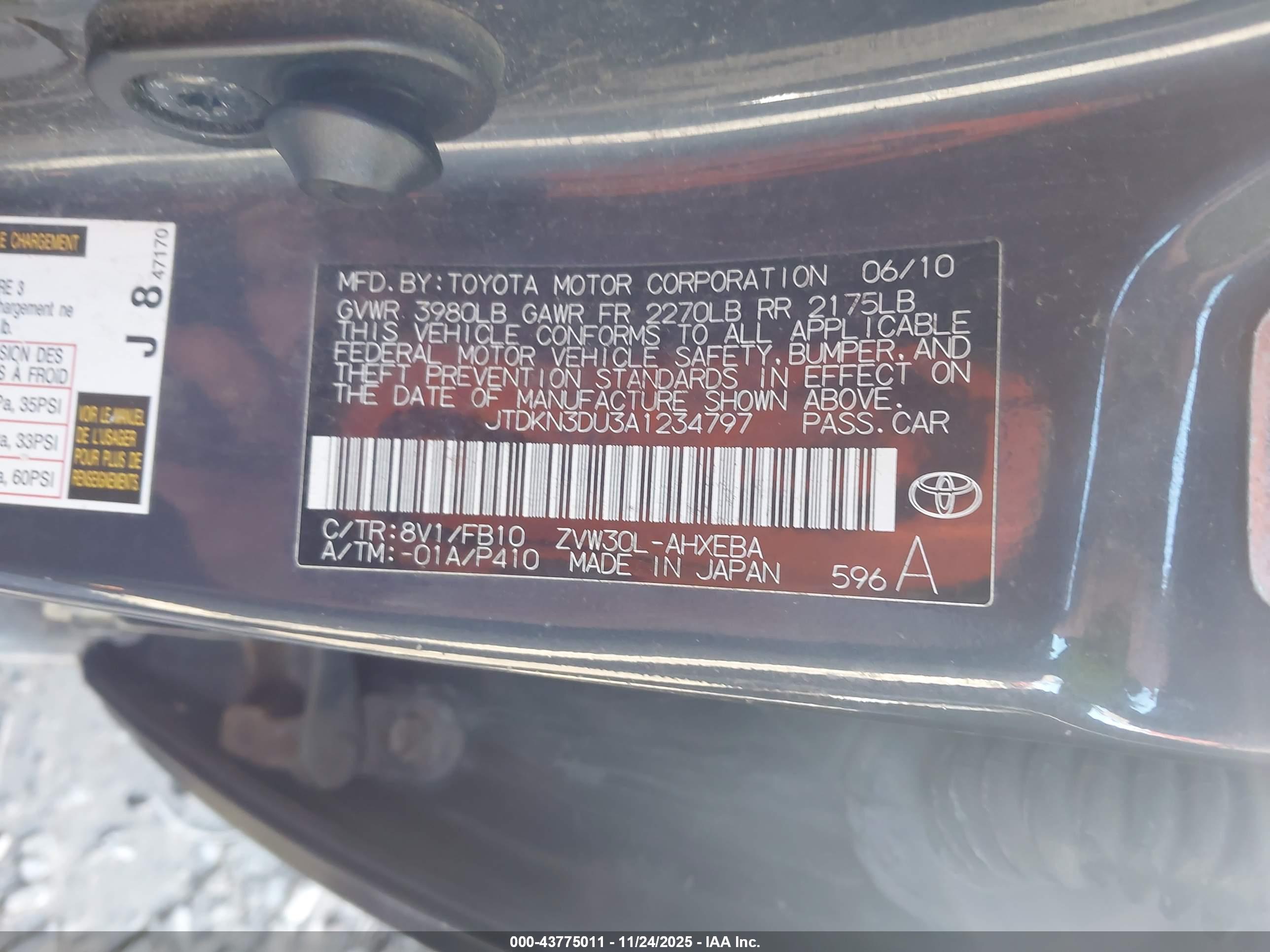 TOYOTA PRIUS image 9
