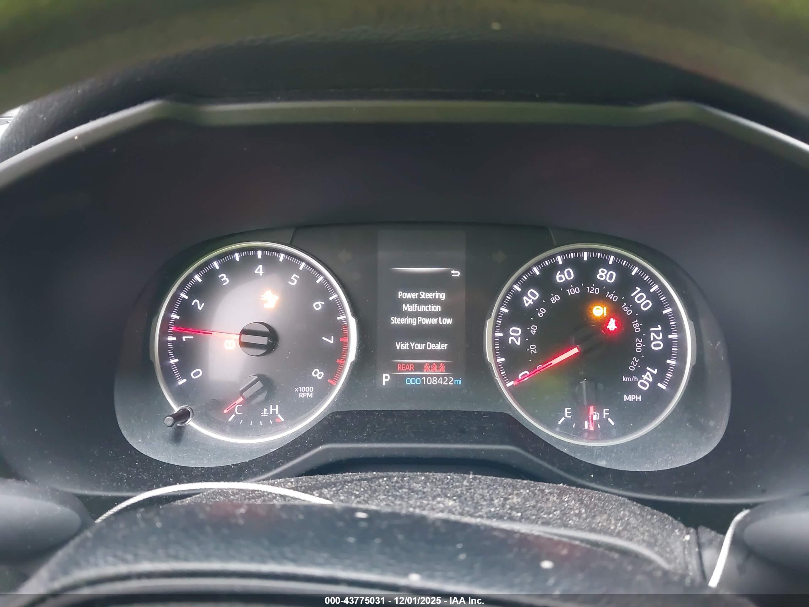 TOYOTA RAV4 image 7