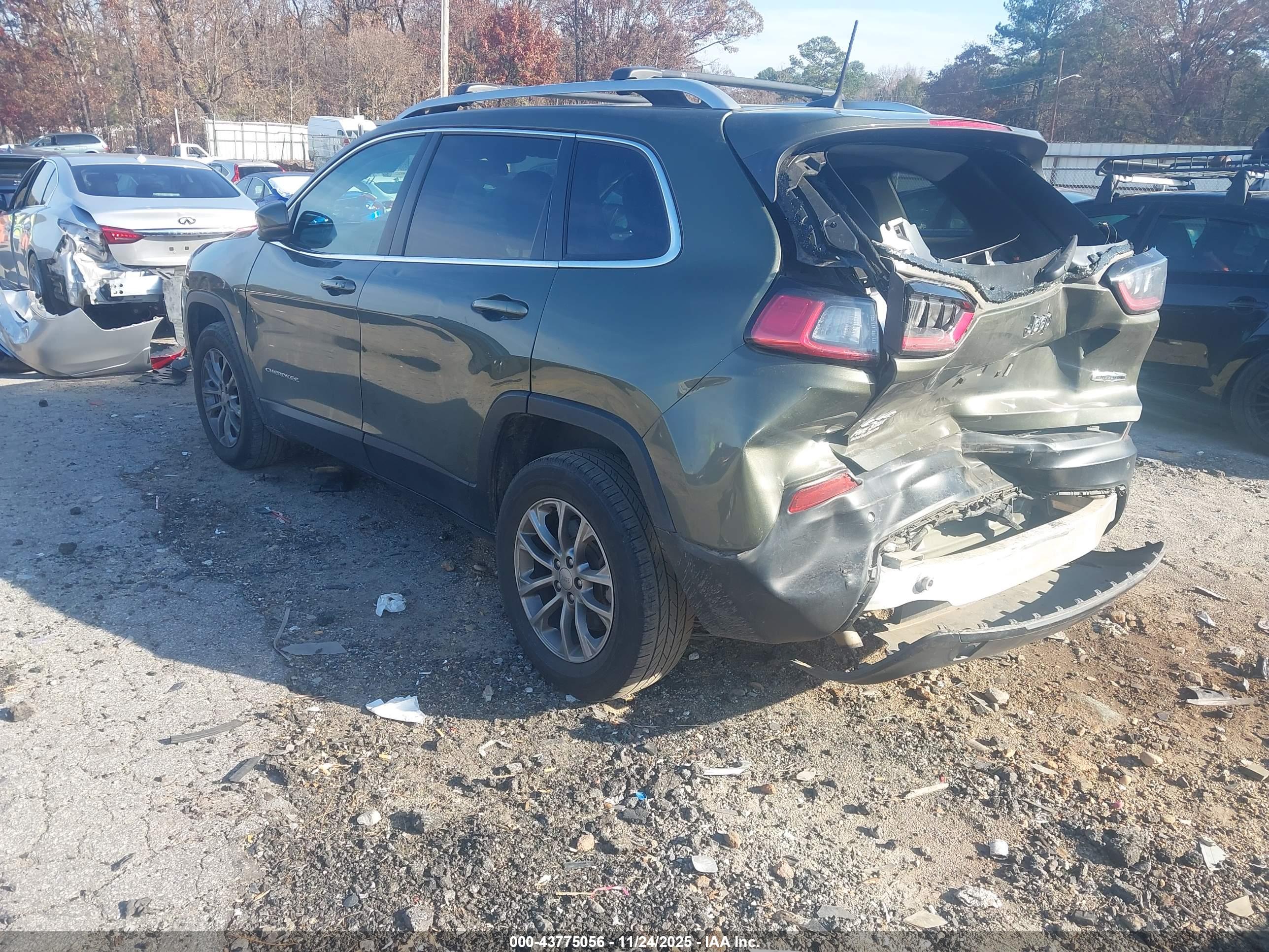 JEEP CHEROKEE image 3