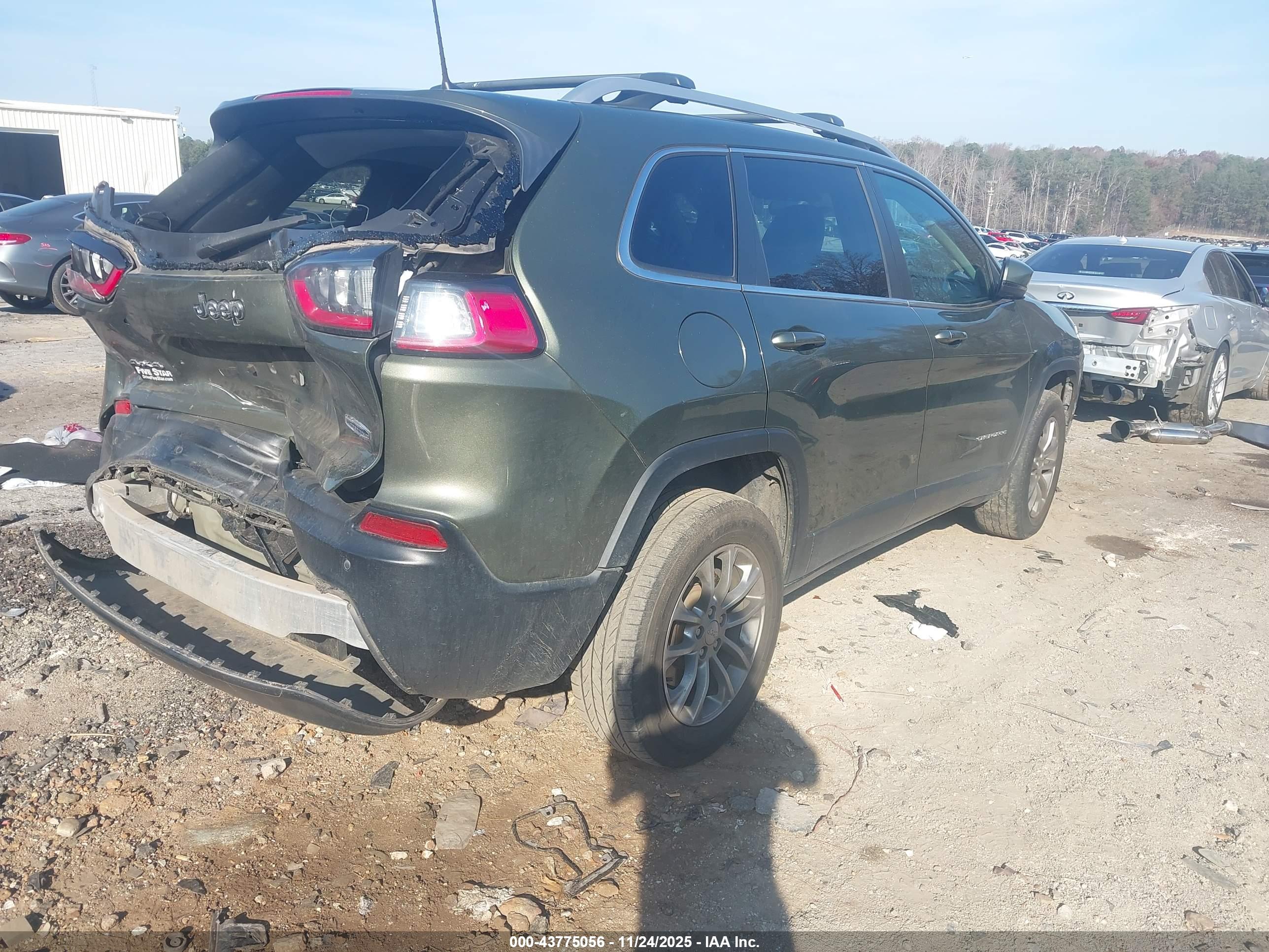 JEEP CHEROKEE image 4