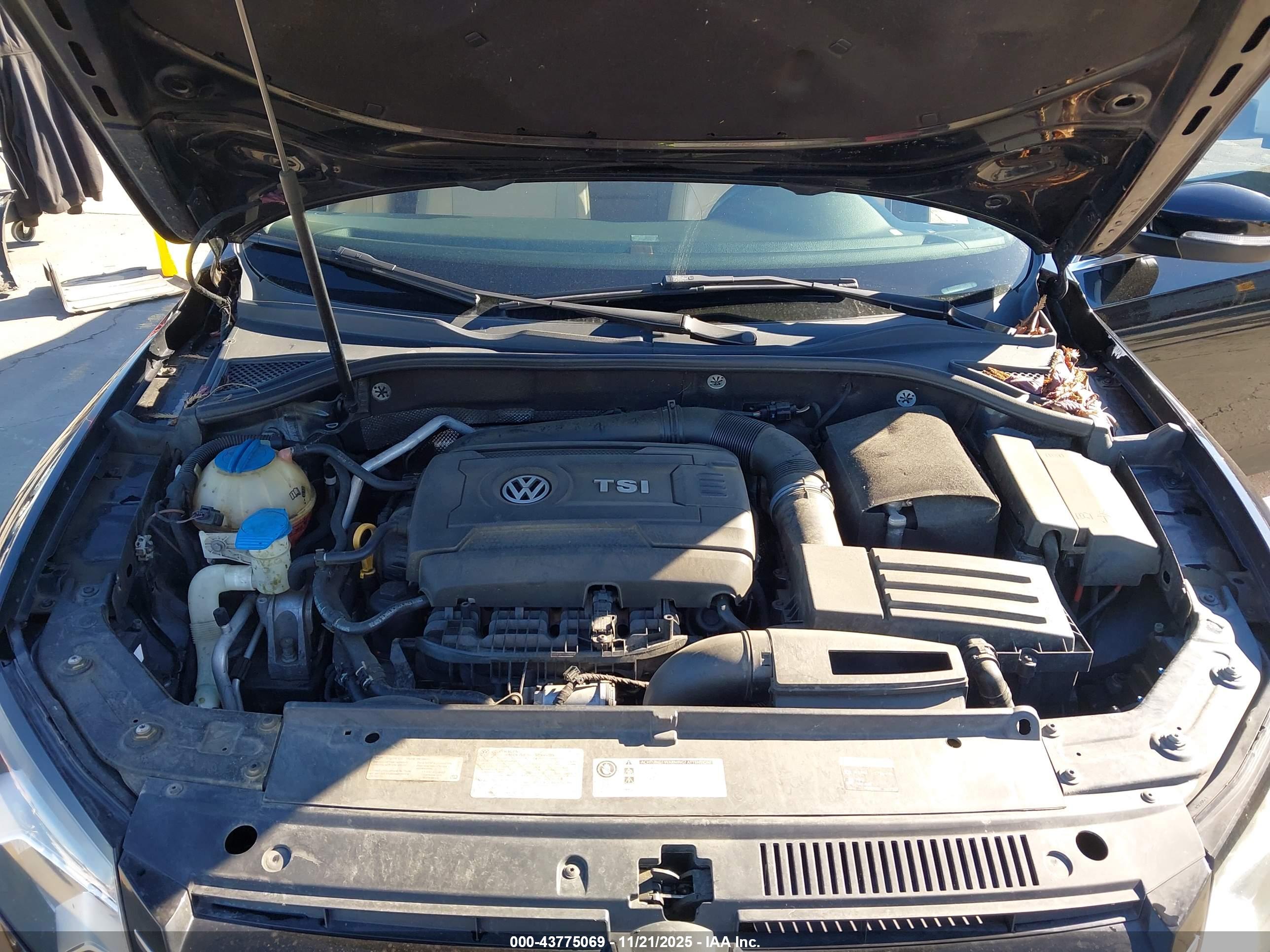 VOLKSWAGEN PASSAT image 10