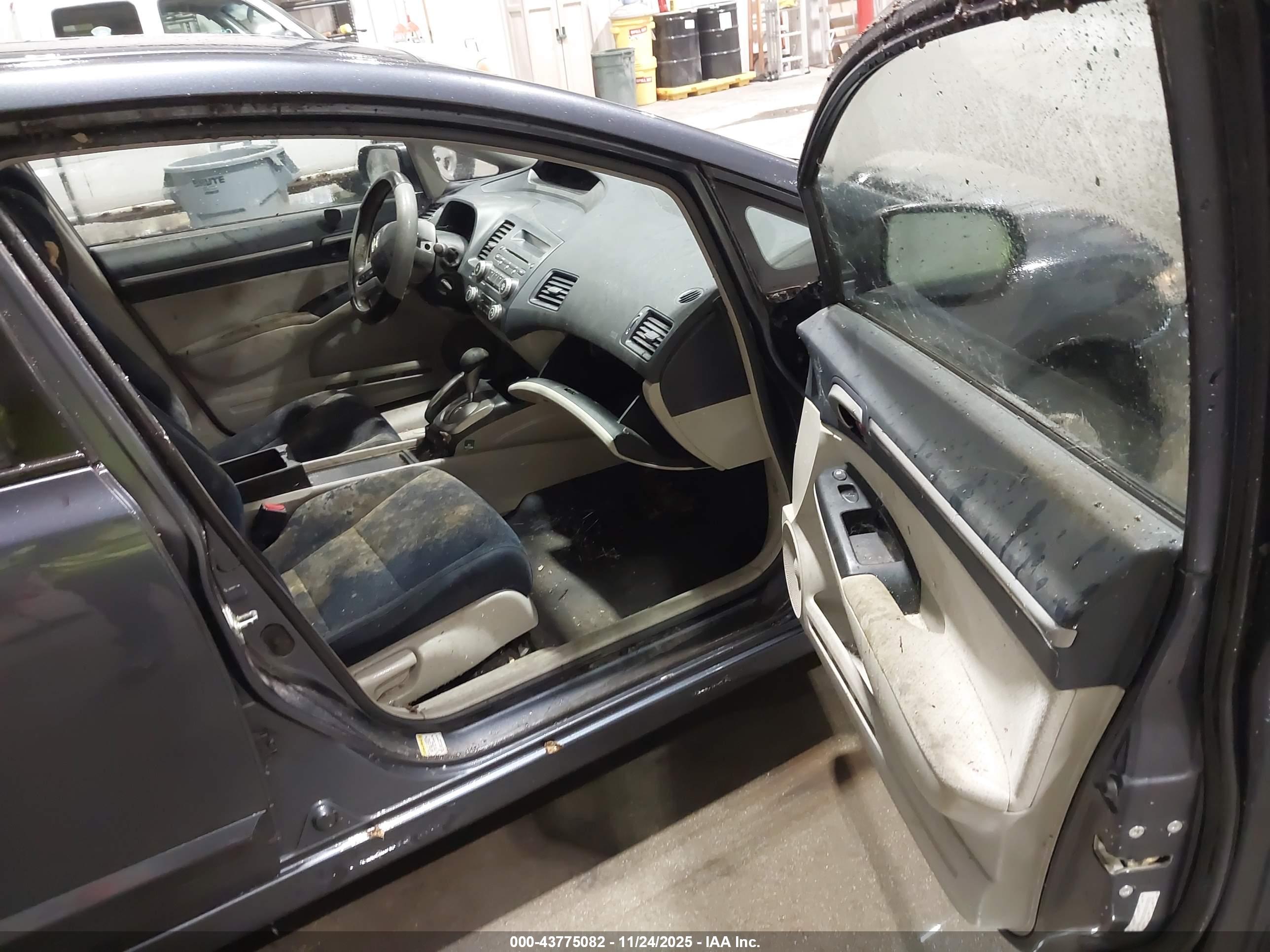 HONDA CIVIC image 5