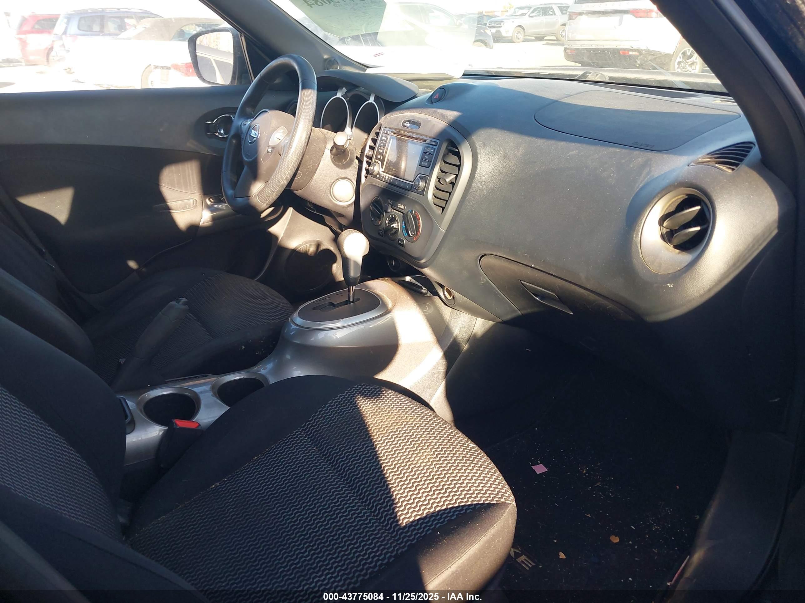 NISSAN JUKE image 5