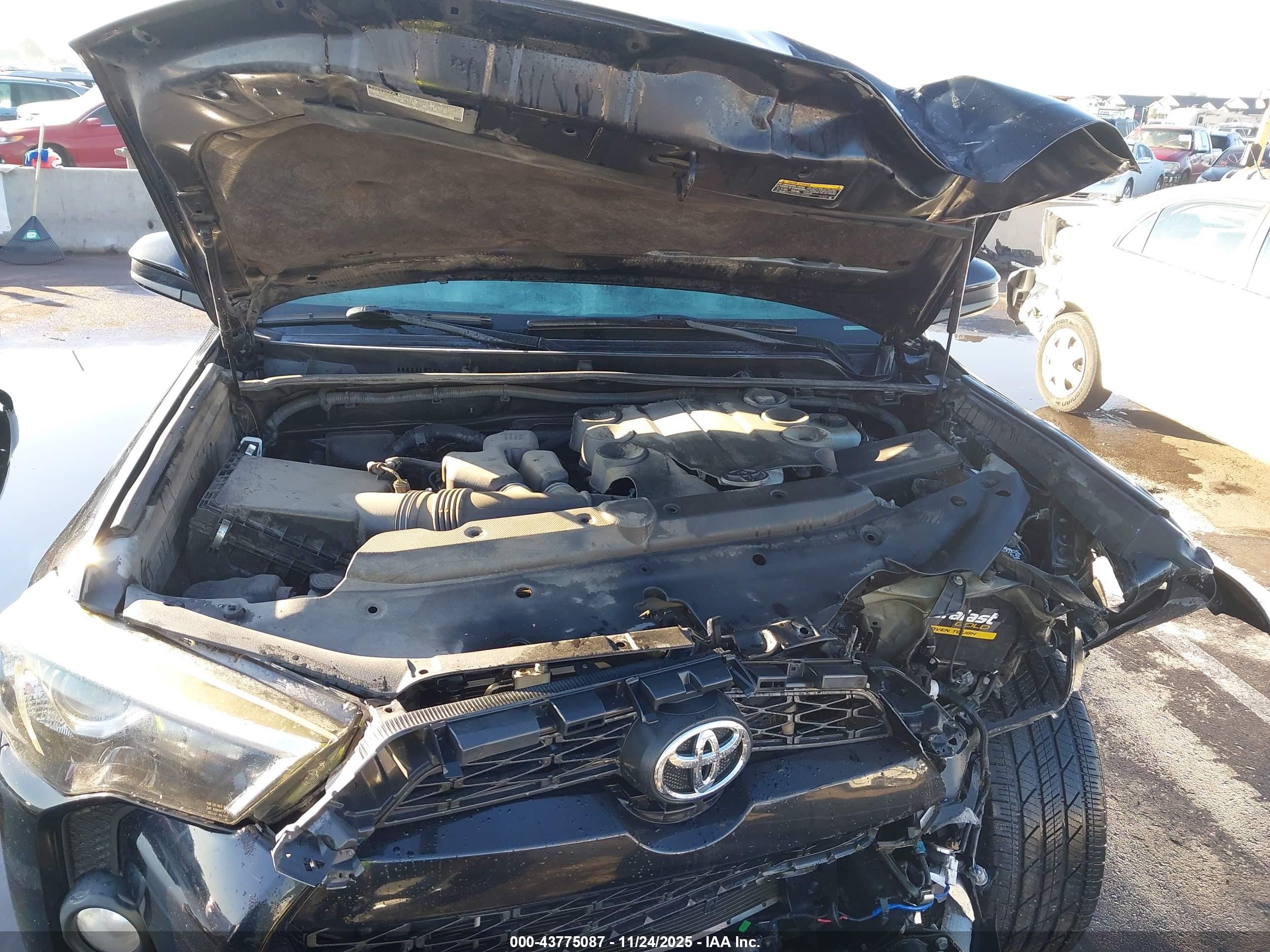 TOYOTA 4RUNNER image 10