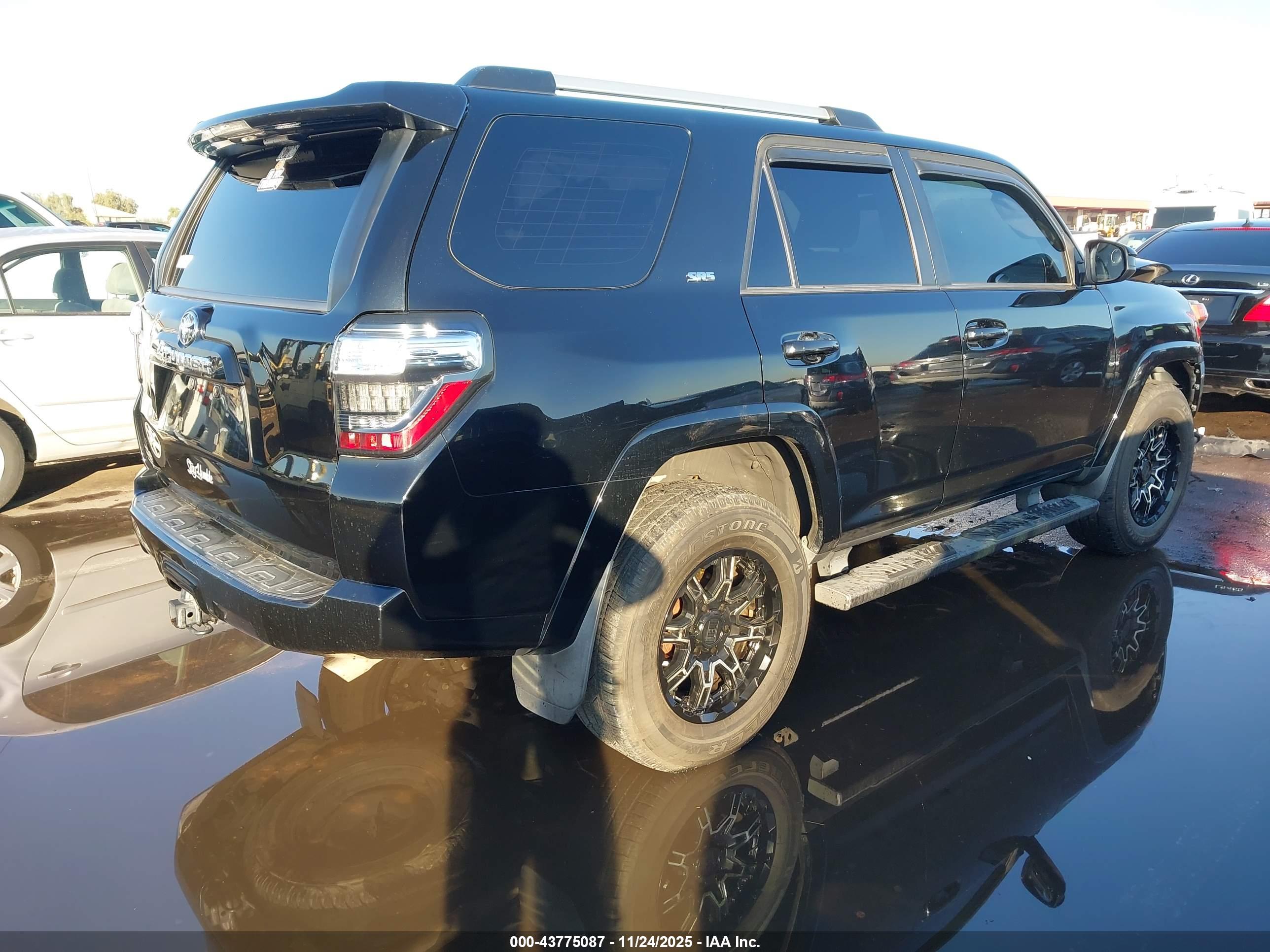 TOYOTA 4RUNNER image 4