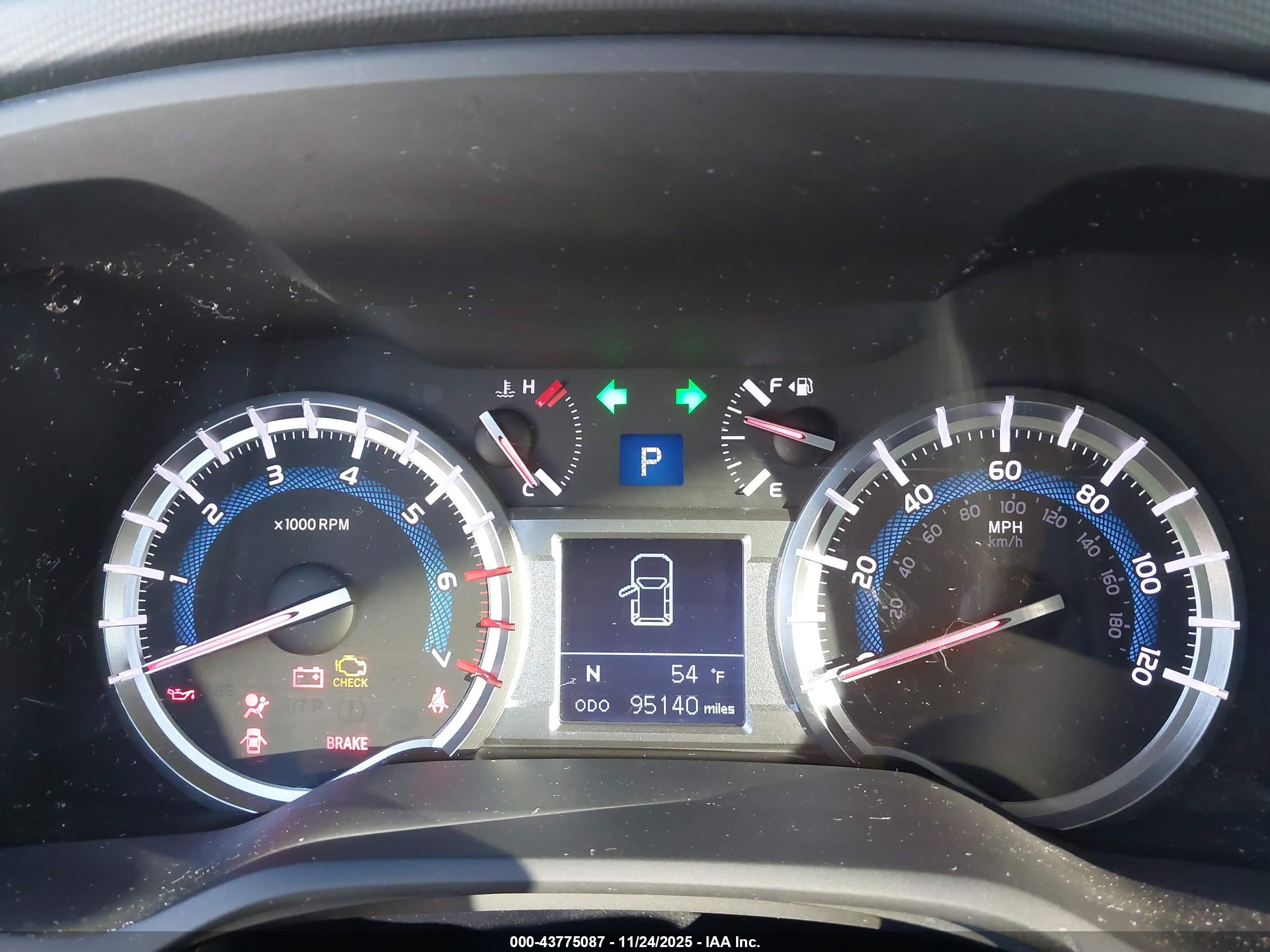 TOYOTA 4RUNNER image 7