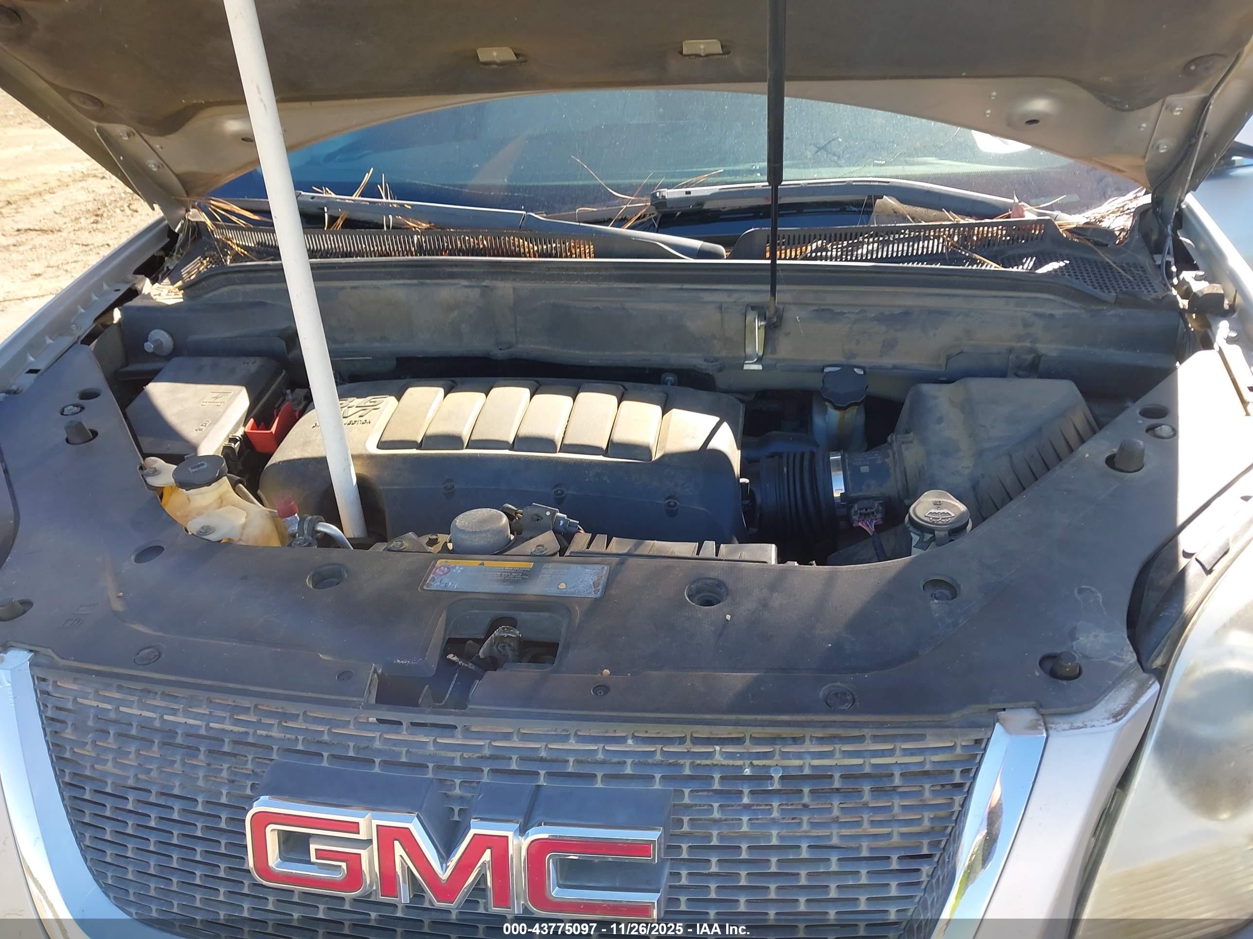 GMC ACADIA image 10