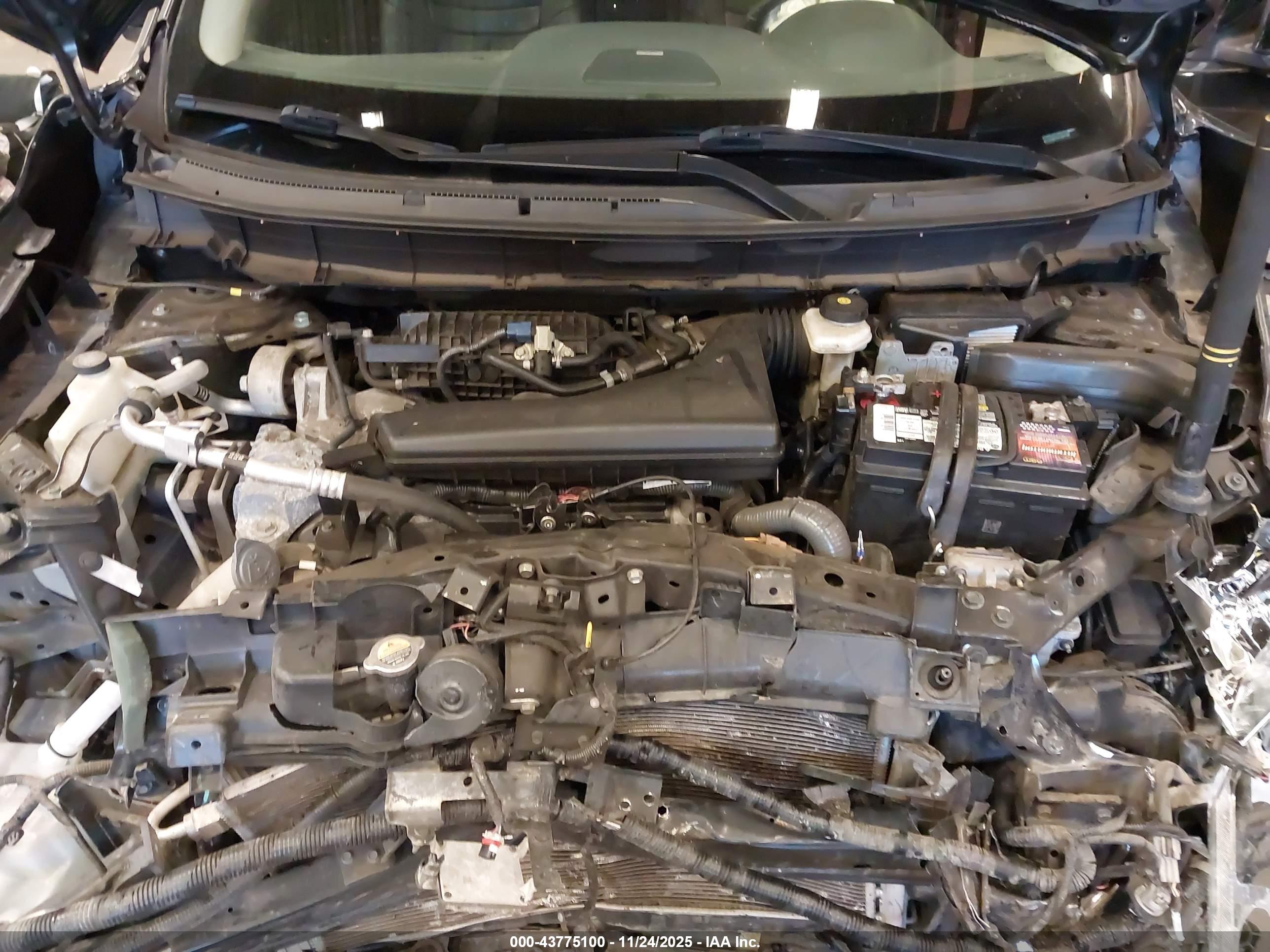 NISSAN ROGUE image 10