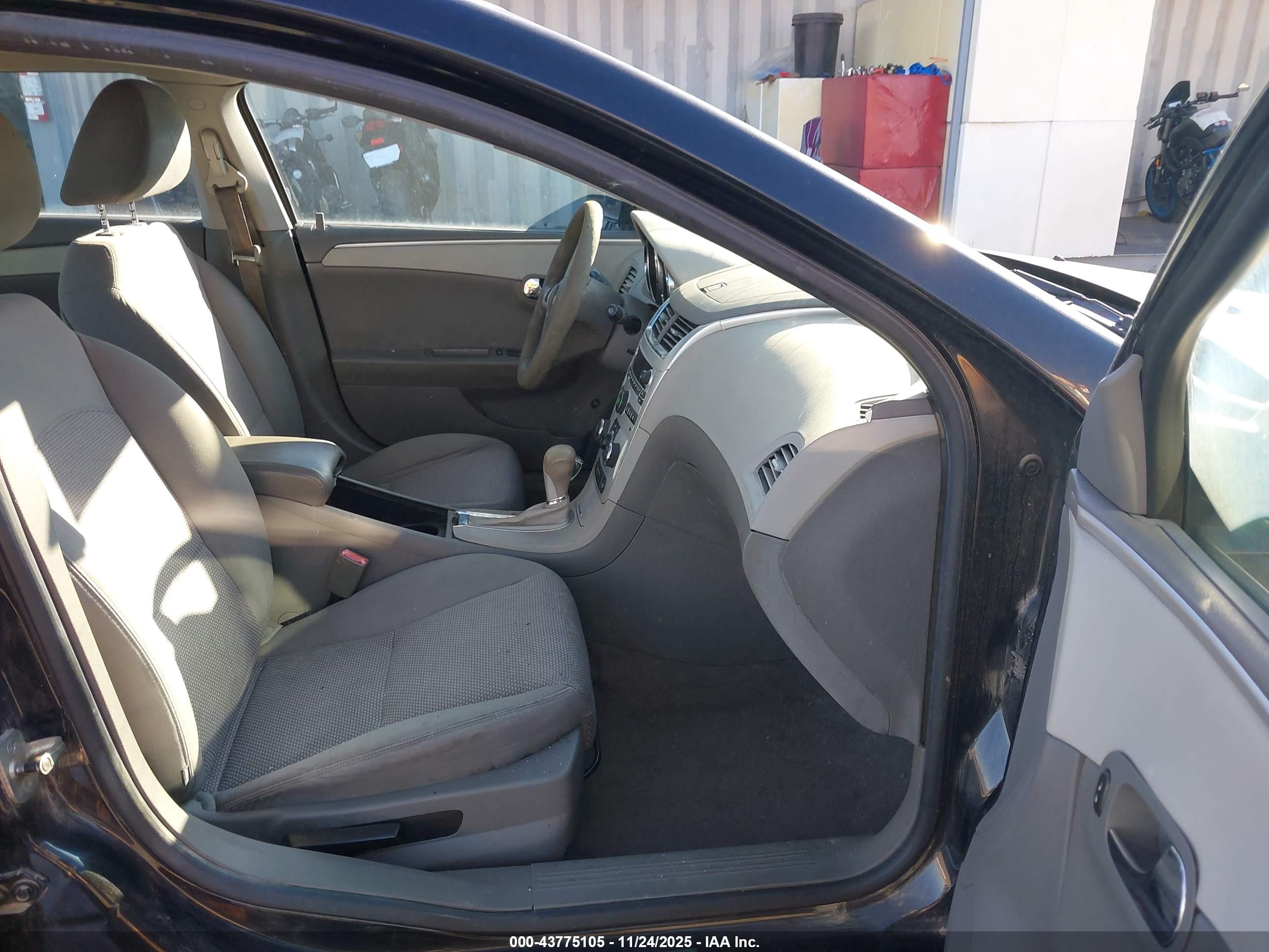 CHEVROLET MALIBU image 5