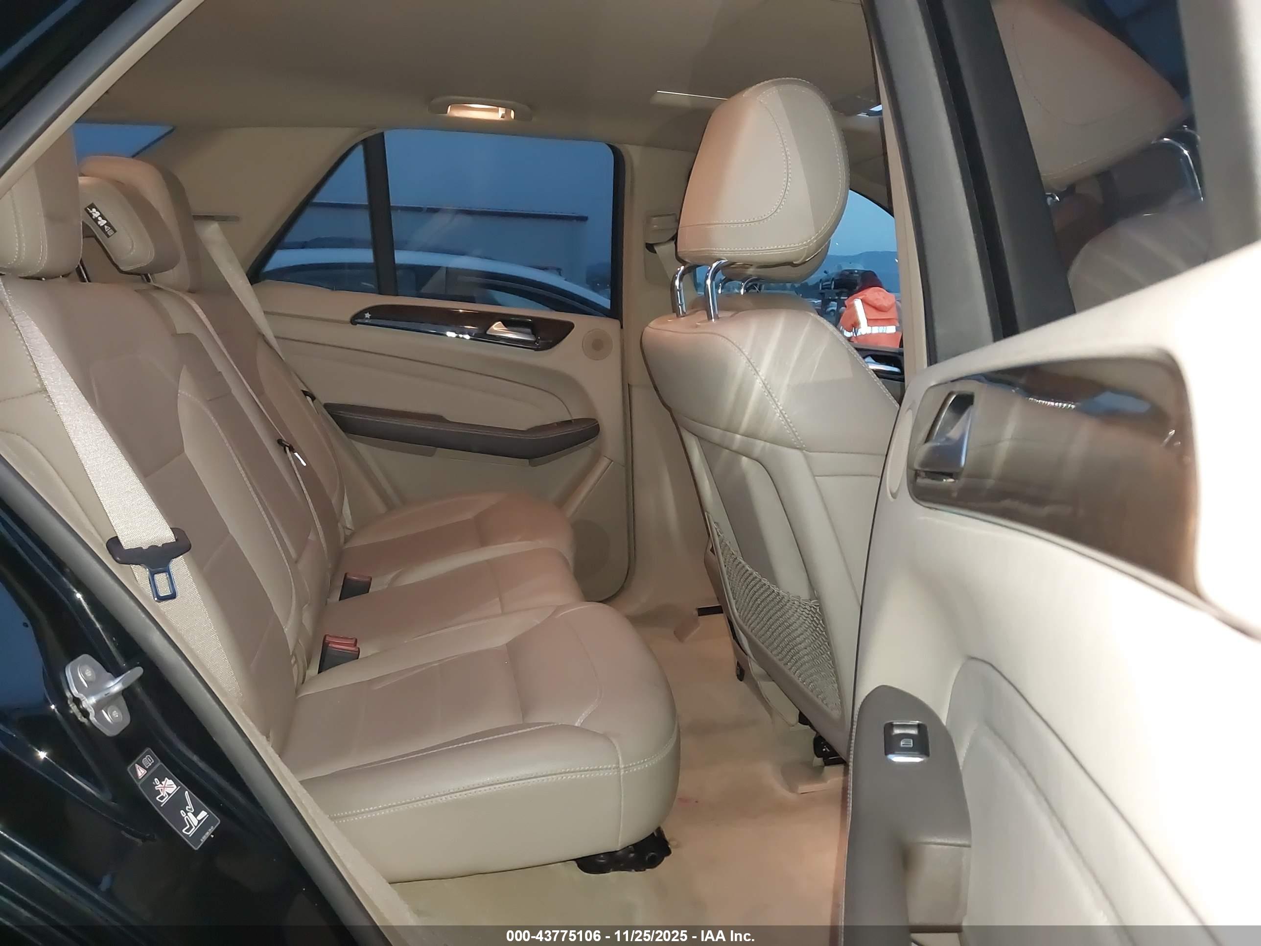 MERCEDES-BENZ ML image 8