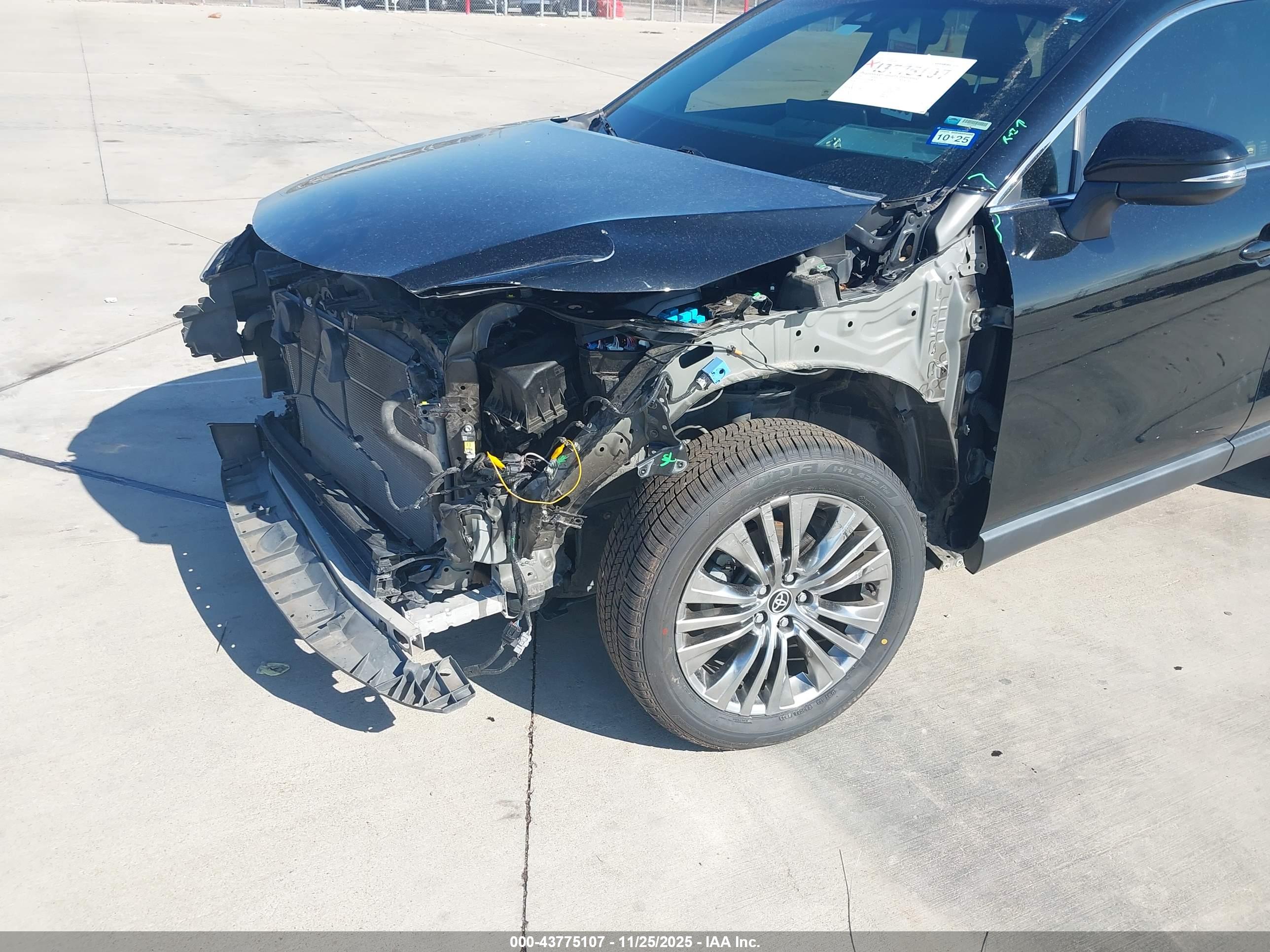 TOYOTA VENZA image 6