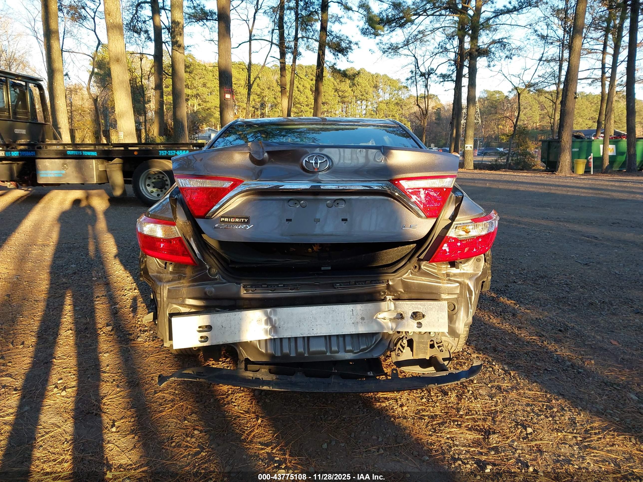 TOYOTA CAMRY image 6