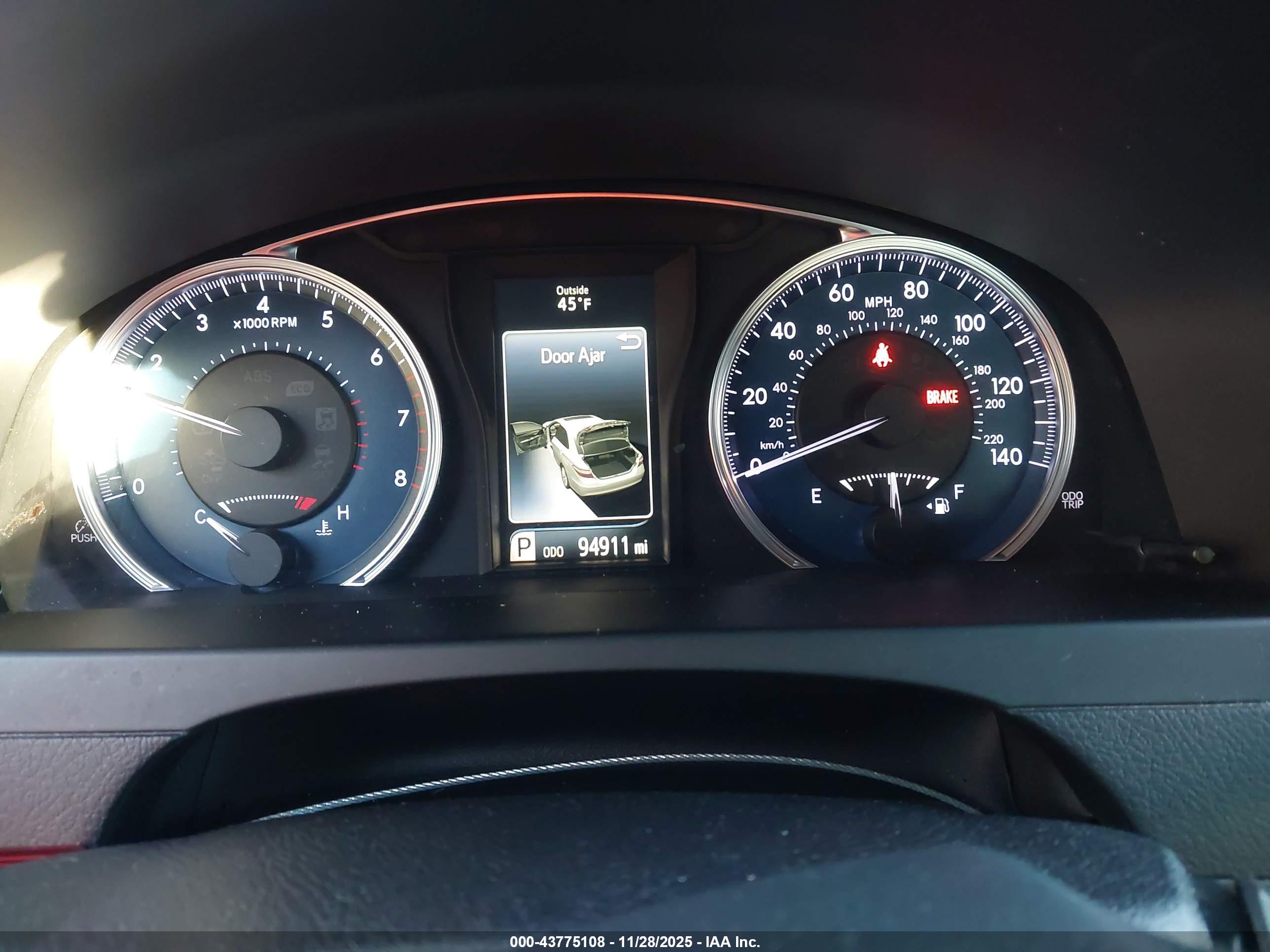 TOYOTA CAMRY image 7