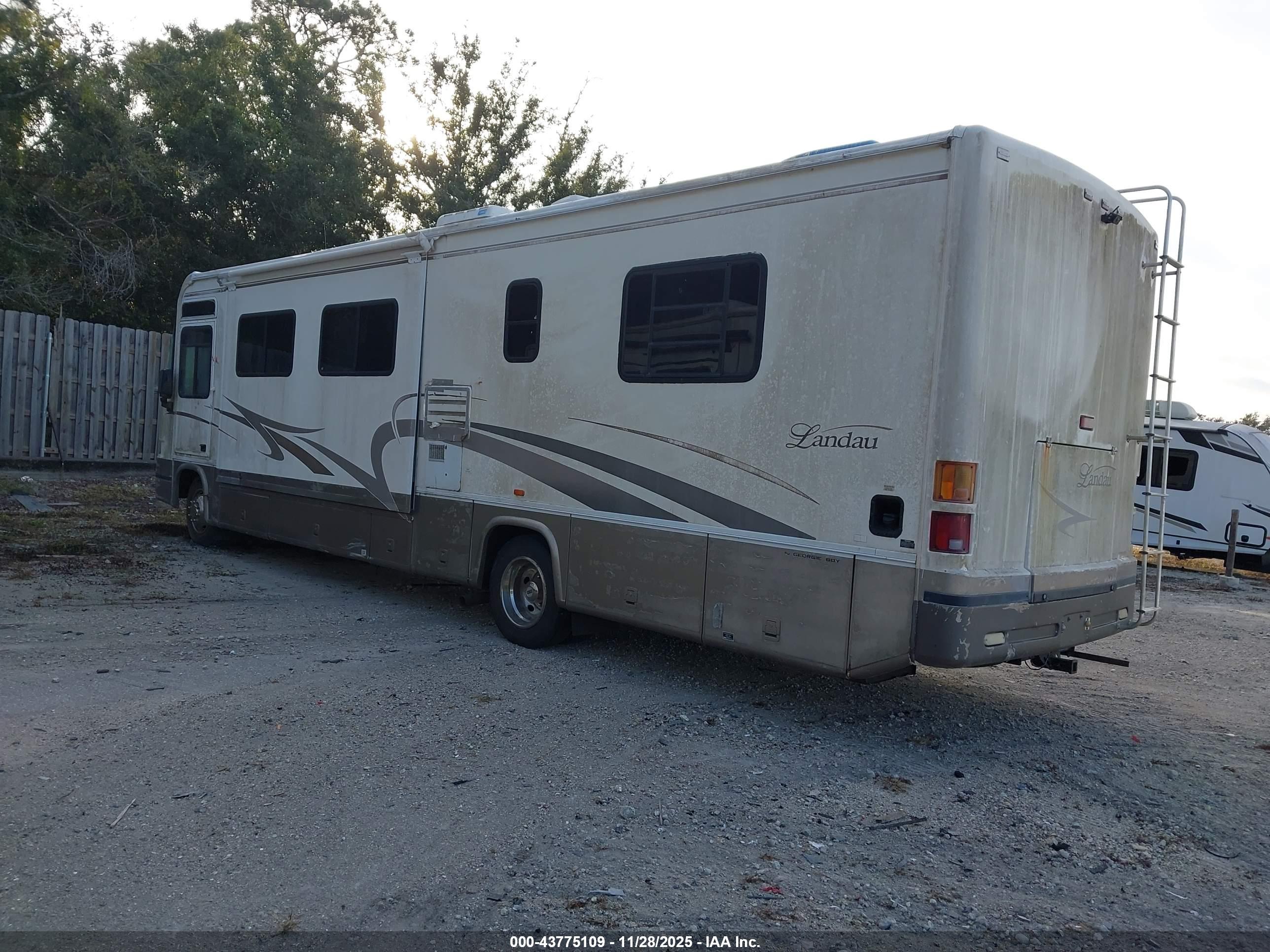 FORD F550 image 3
