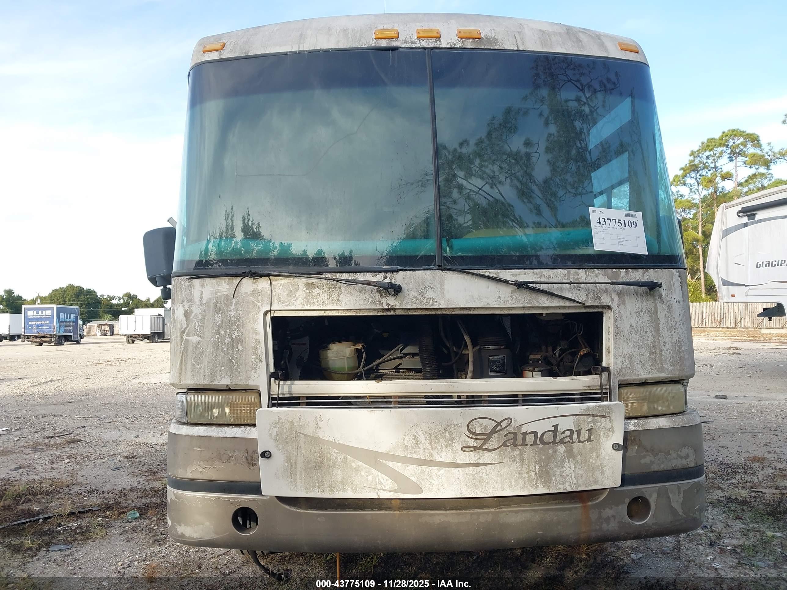 FORD F550 image 6