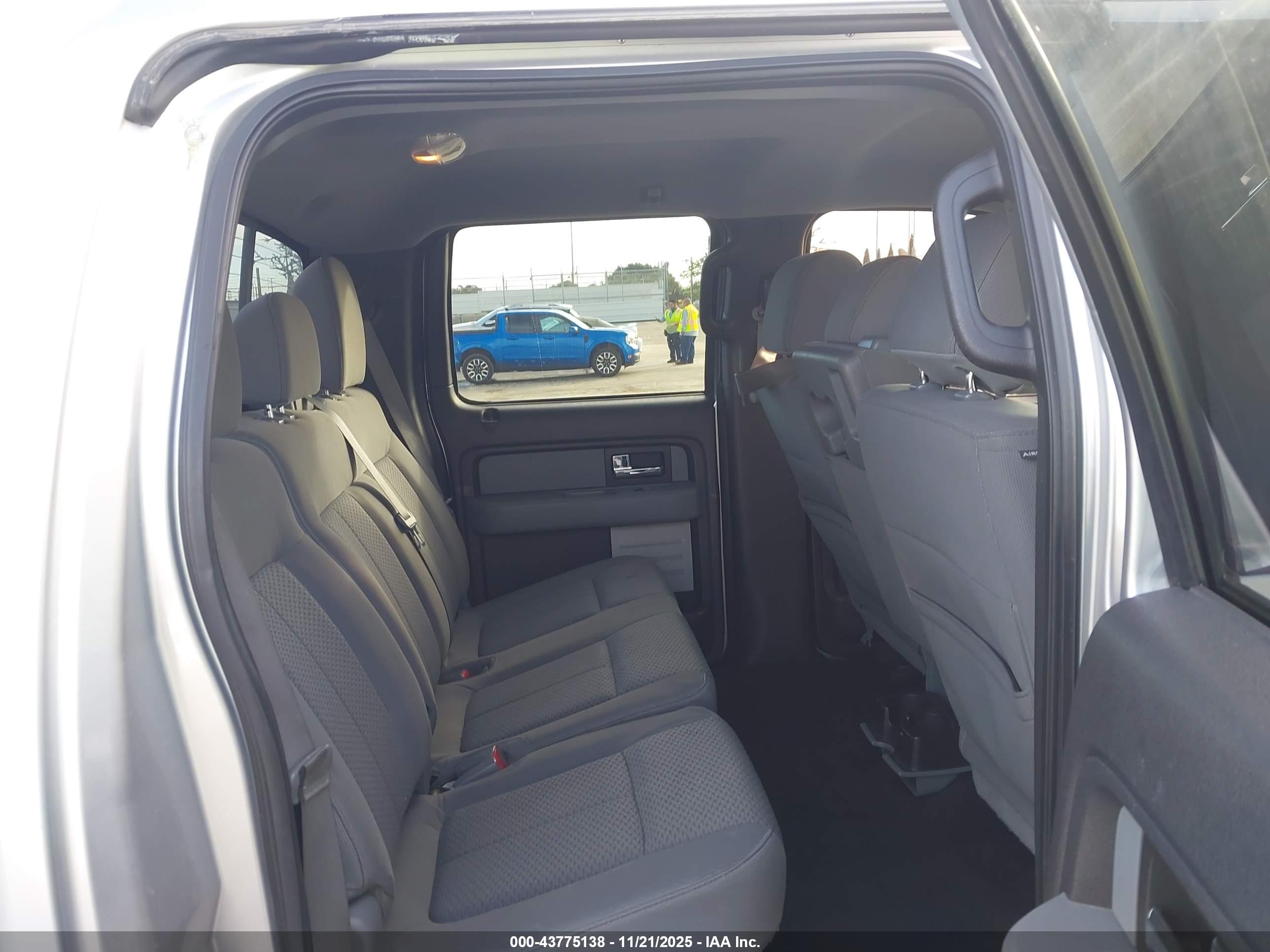 FORD F-150 image 8