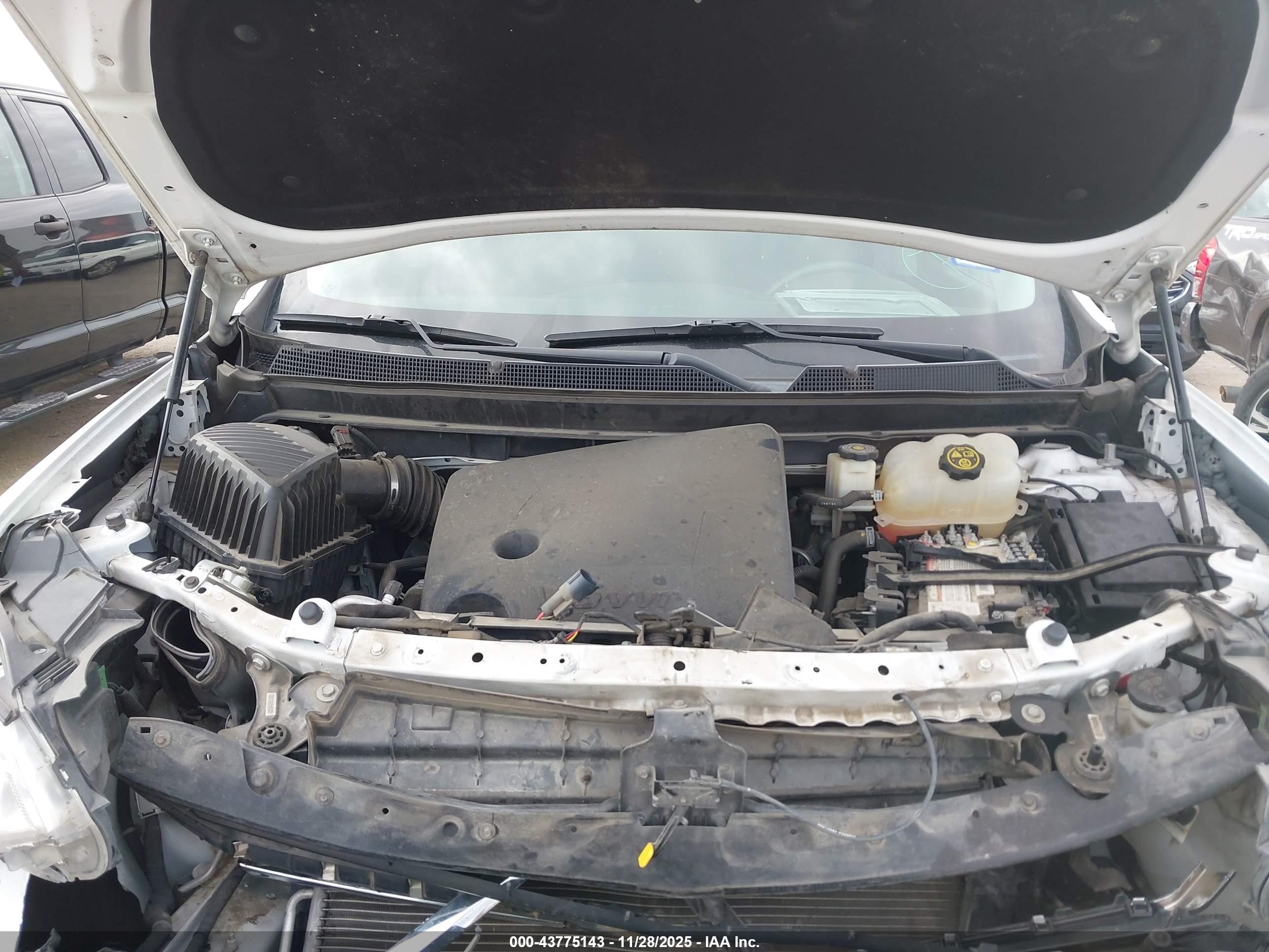 CHEVROLET TRAVERSE image 10