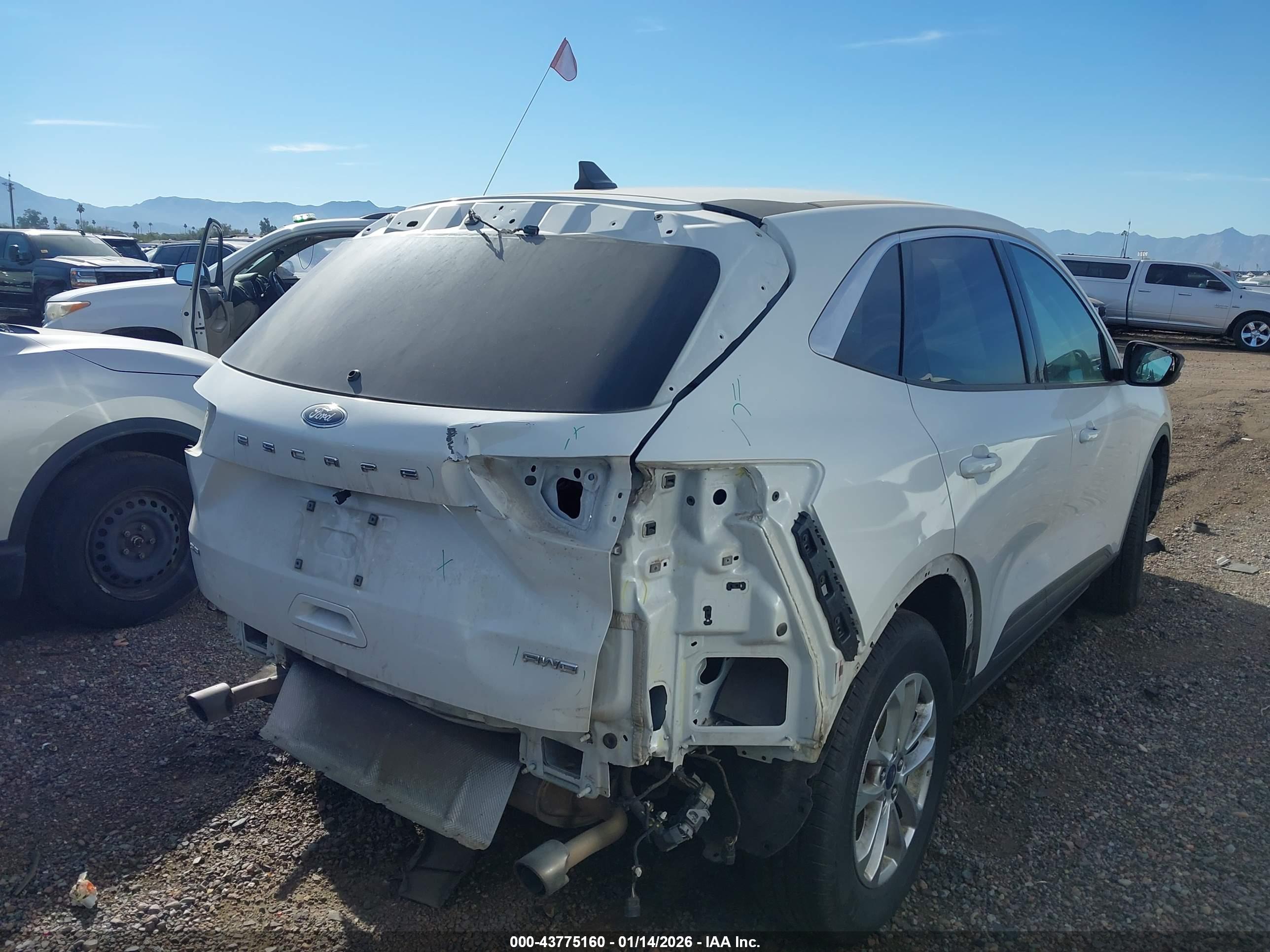 FORD ESCAPE image 4