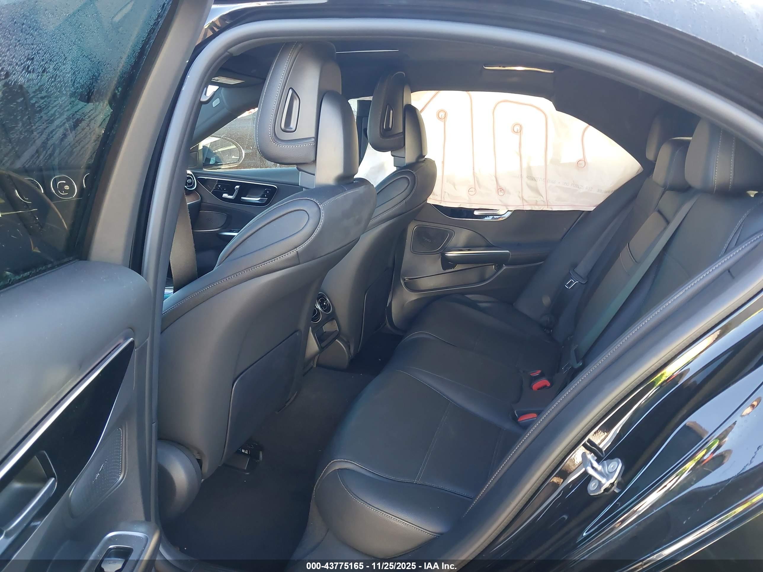 MERCEDES-BENZ C image 8