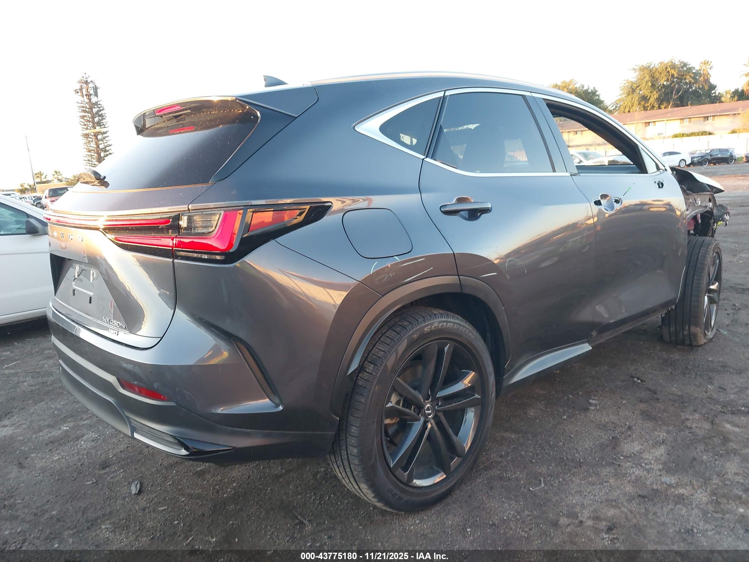 LEXUS NX image 4
